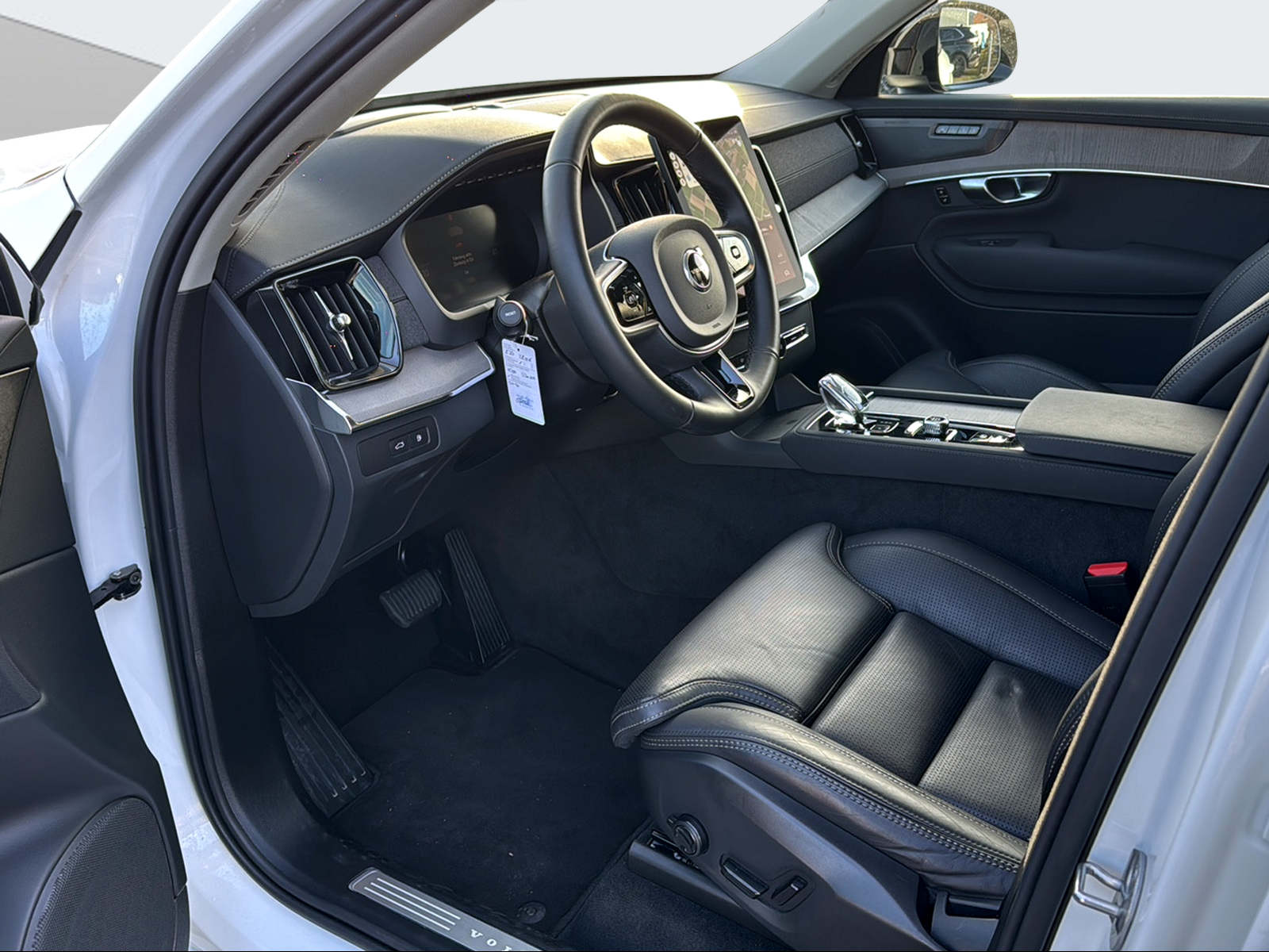 VOLVO XC90 2.0 T8 TE Plus Dark eAWD-image-9