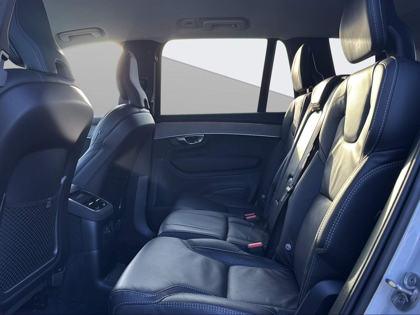 VOLVO XC90 2.0 T8 TE Plus Dark eAWD-image-13