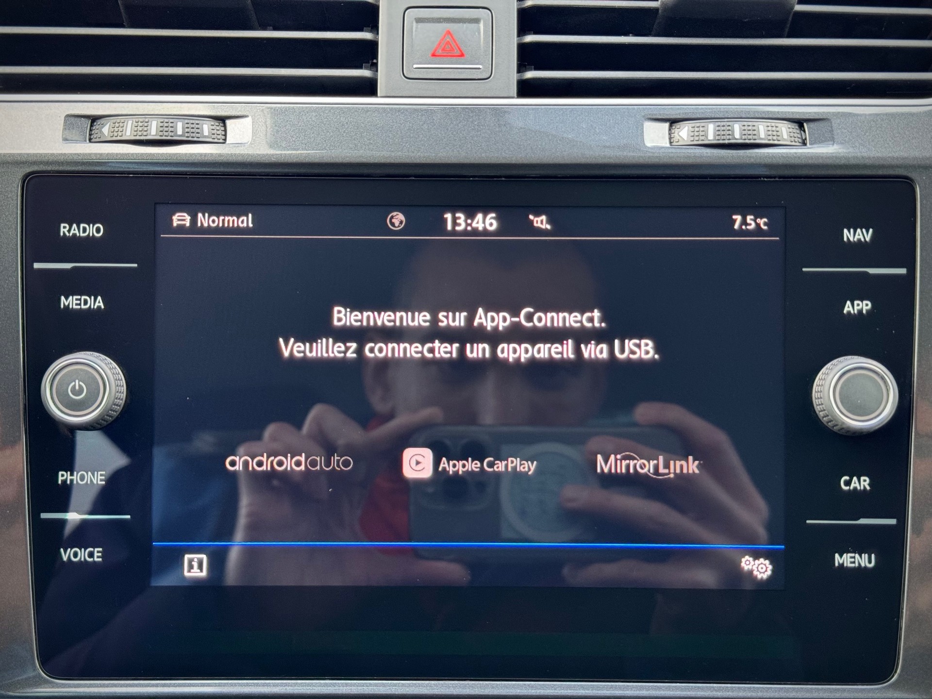 VW Golf 1.8 TSI Alltrack 4Motion DSG - Véhicule Suisse (CH)-image-12