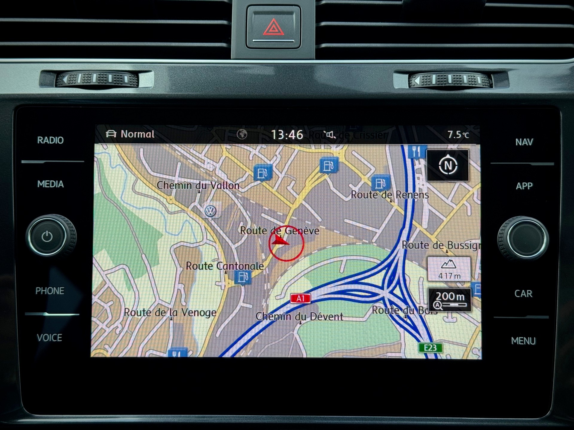 VW Golf 1.8 TSI Alltrack 4Motion DSG - Véhicule Suisse (CH)-image-10