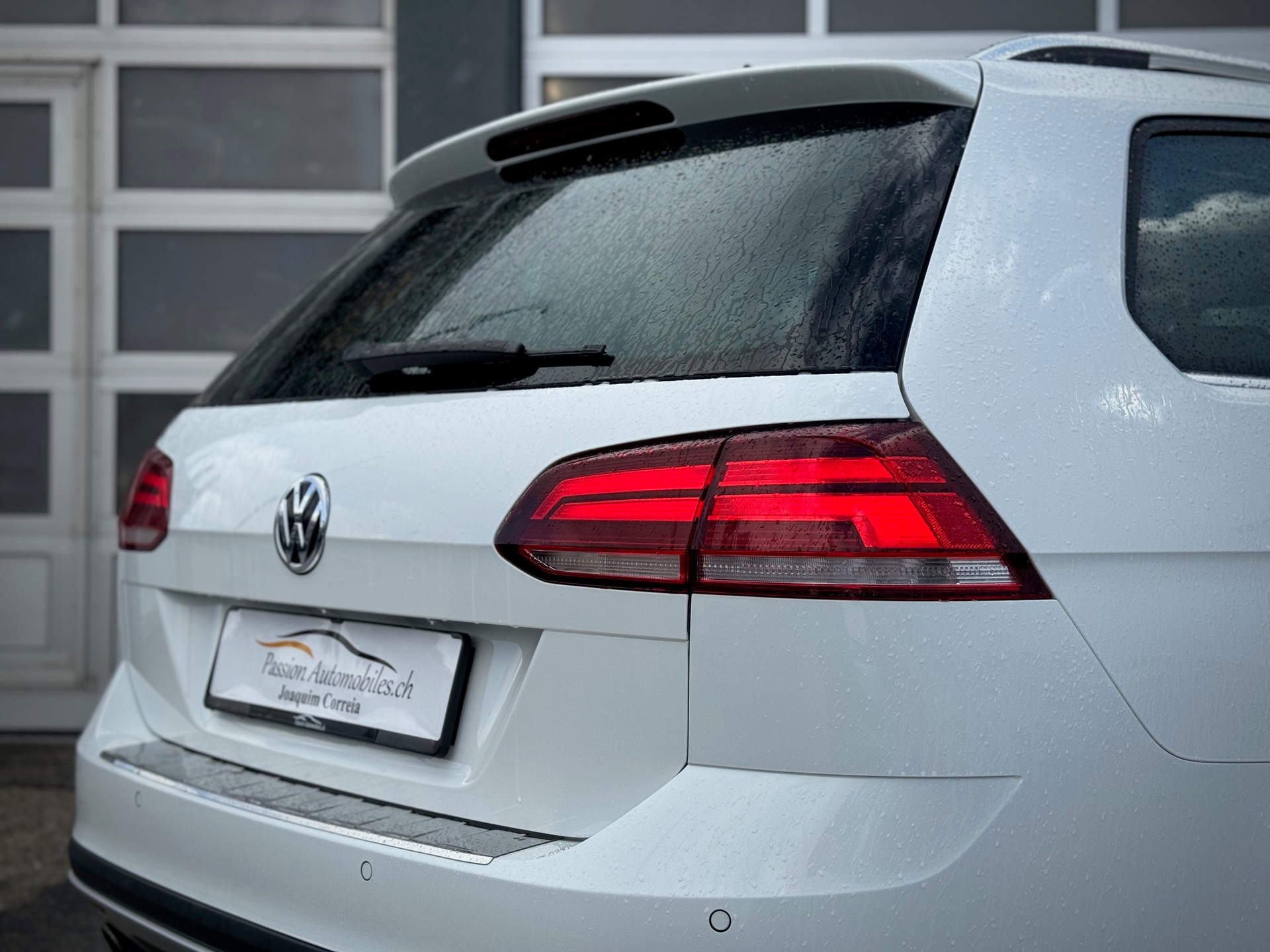 VW Golf 1.8 TSI Alltrack 4Motion DSG - Véhicule Suisse (CH)-image-5
