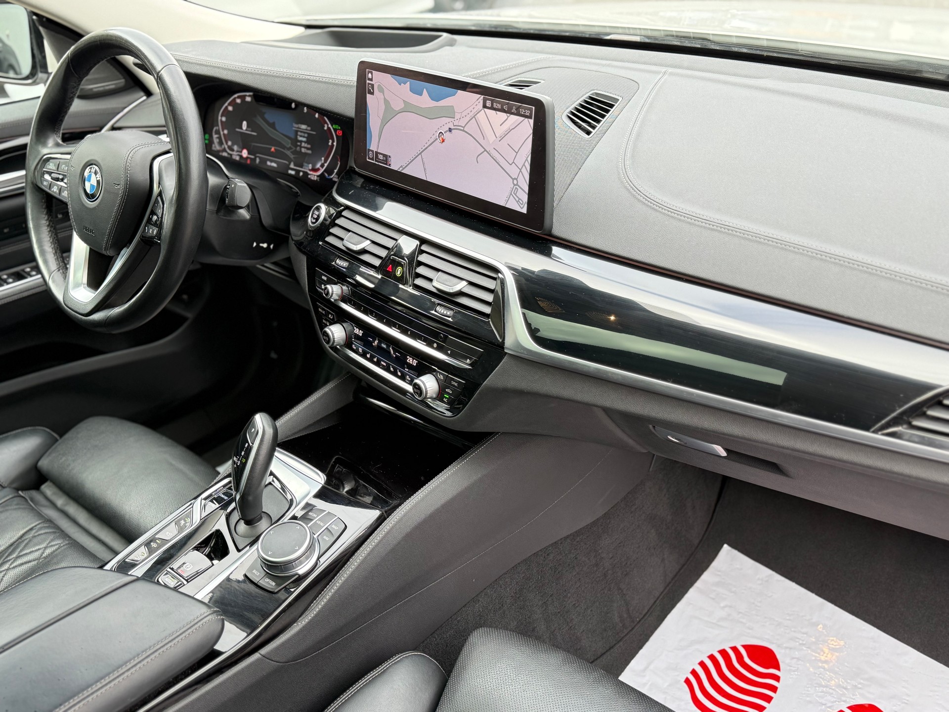 BMW 640d GT xDrive 48V Luxury Line Steptronic-image-16