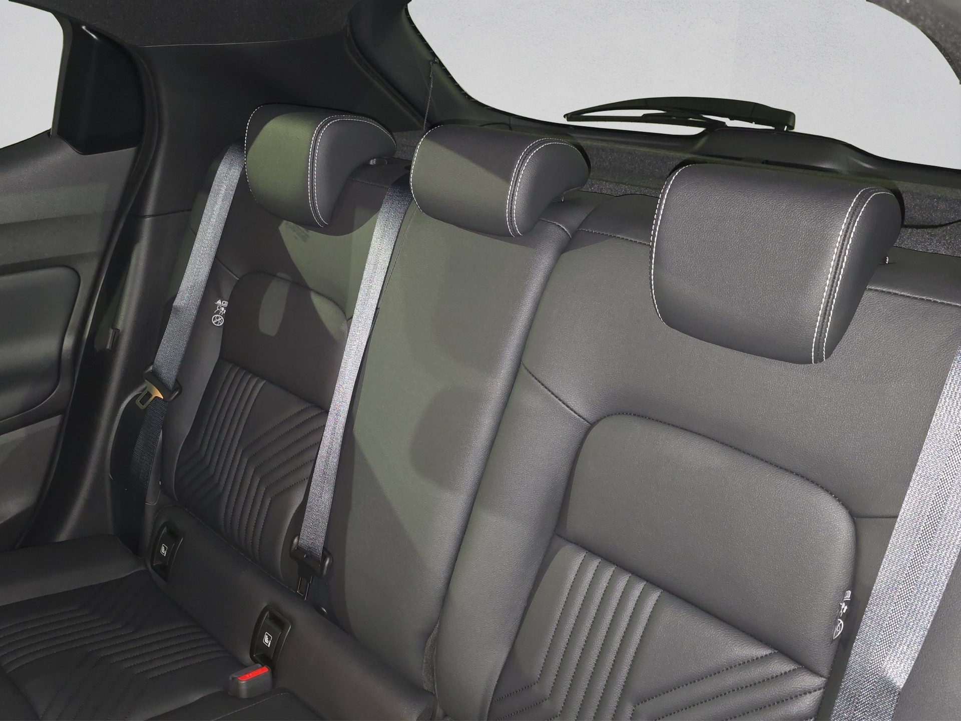 NISSAN Juke 1.6 FHEV Tekna Leasing 60 mois /10 000 kms-ans/ 0 apport dés 405 CHF/mois.-image-10