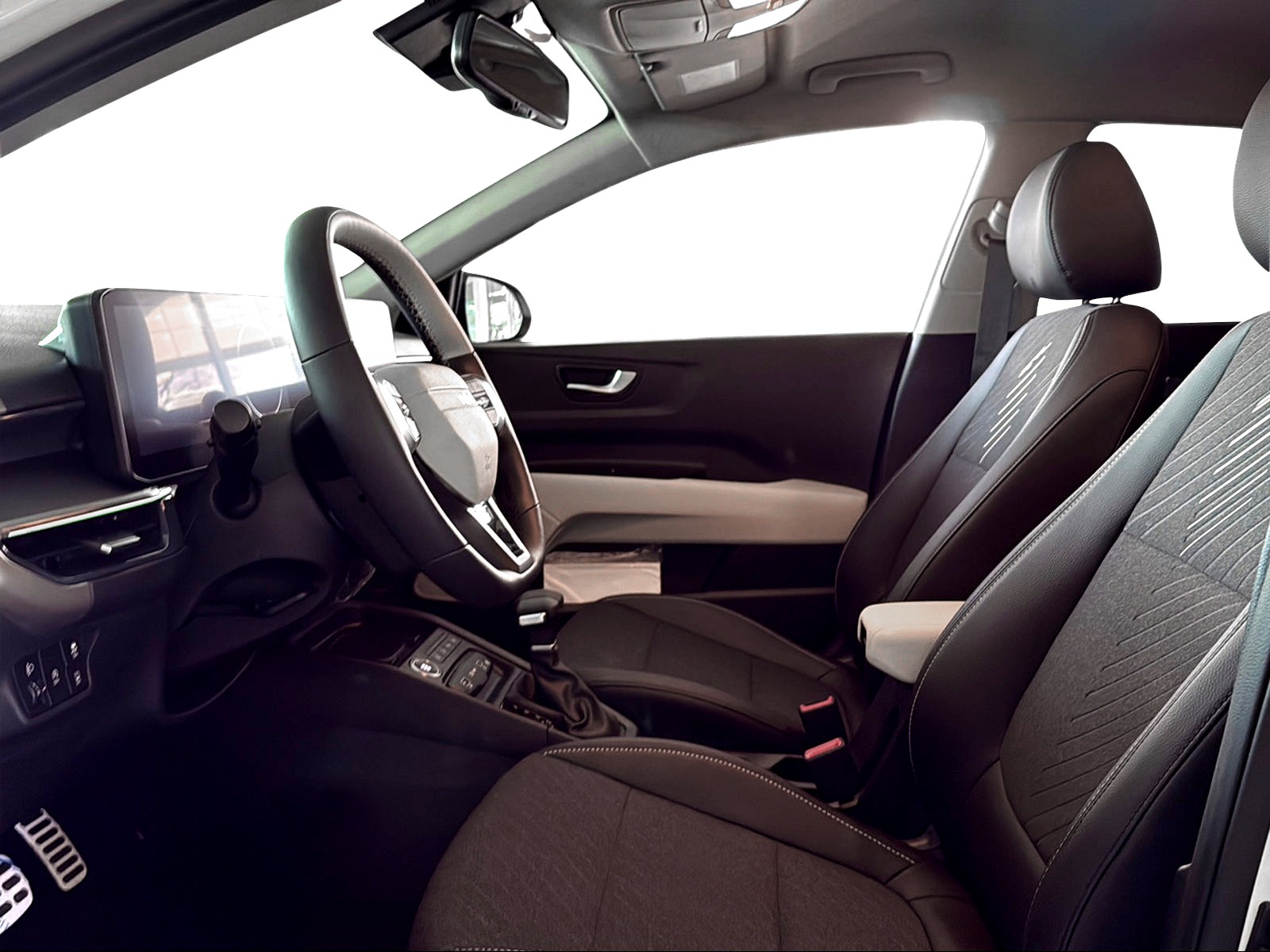 KIA Stonic 1.0 T-GDI MHEV GT-Line DCT-image-8