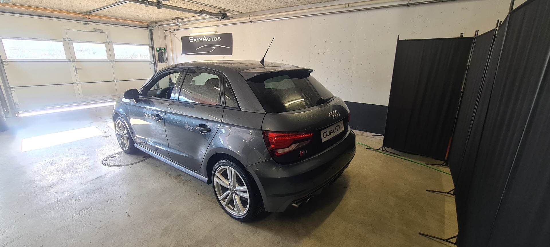AUDI S1 Sportback 2.0 TFSI quattro-image-5
