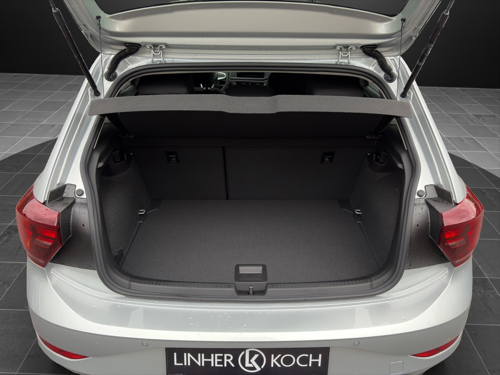 VW Polo 1.0 TSI Basis-image-12