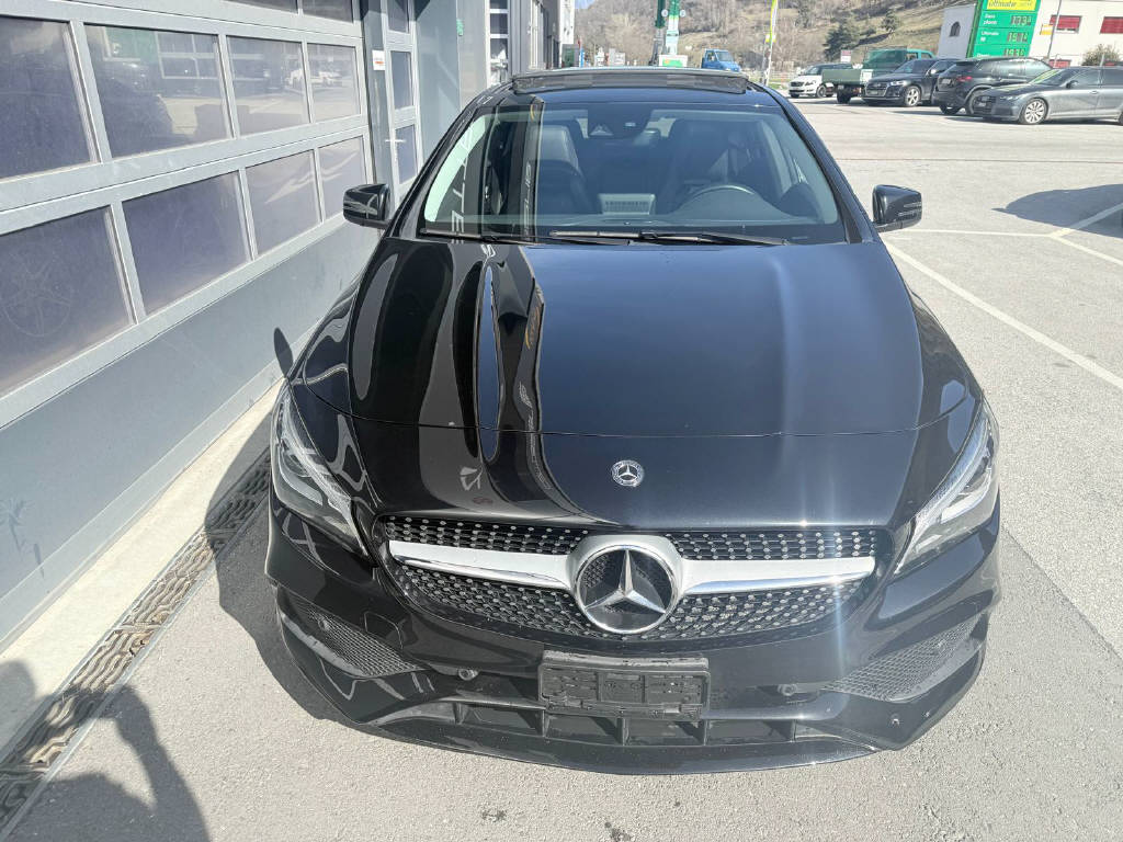 MERCEDES-BENZ CLA 220 AMG Line 4m Shooting Brake-image-2
