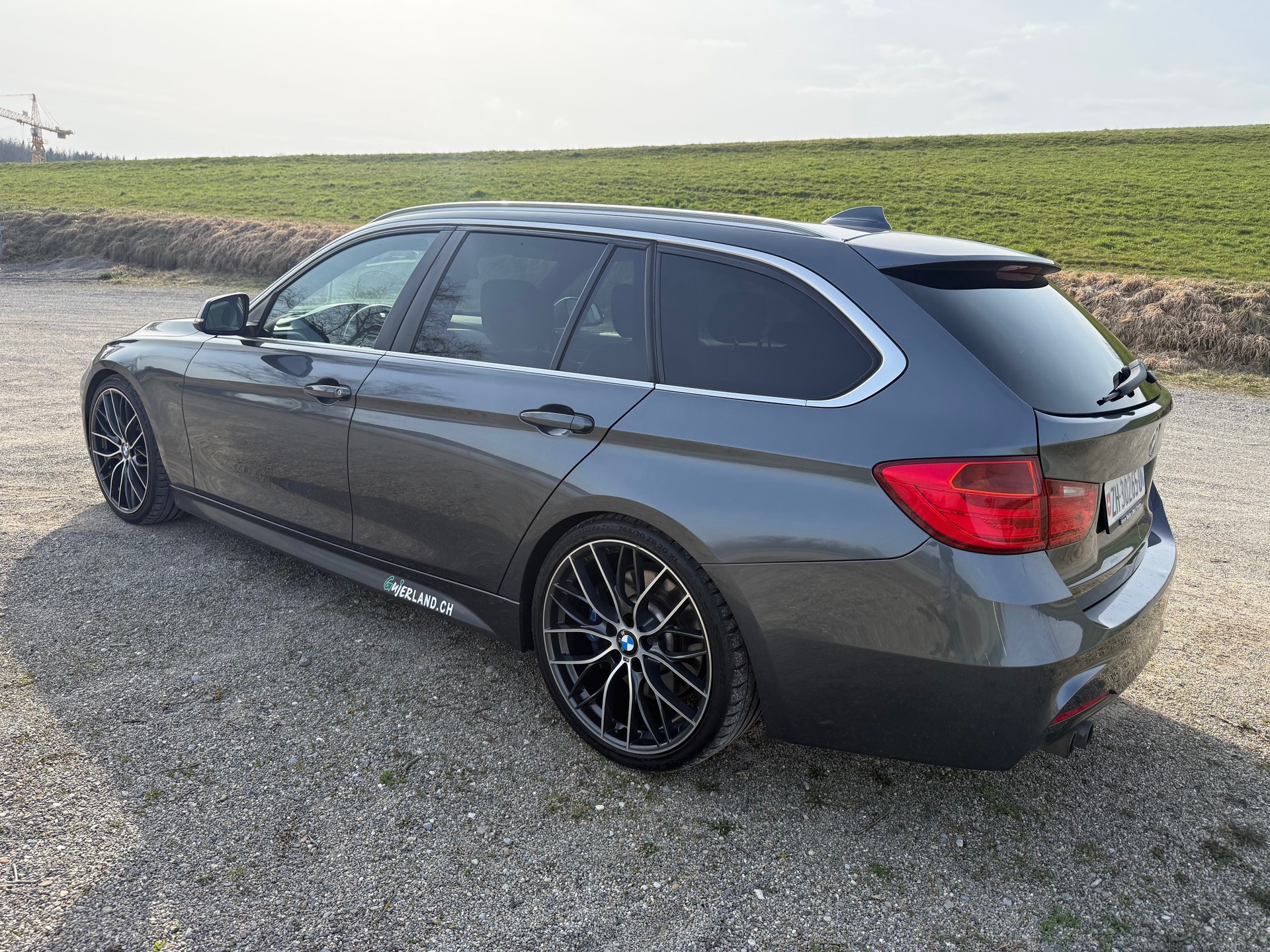 BMW 330d xDrive Touring Steptronic-image-2