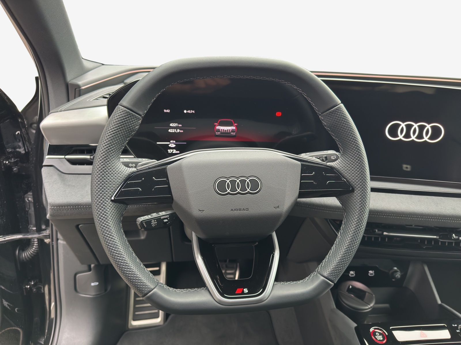 AUDI SQ6 e-tron quattro-image-10