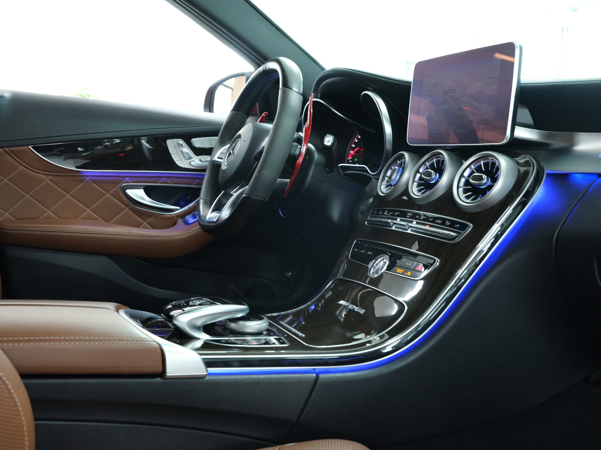 MERCEDES-BENZ C 63 S AMG Speedshift-image-27