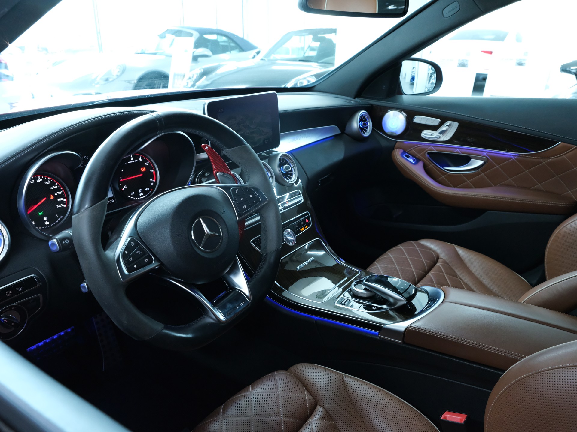 MERCEDES-BENZ C 63 S AMG Speedshift-image-19