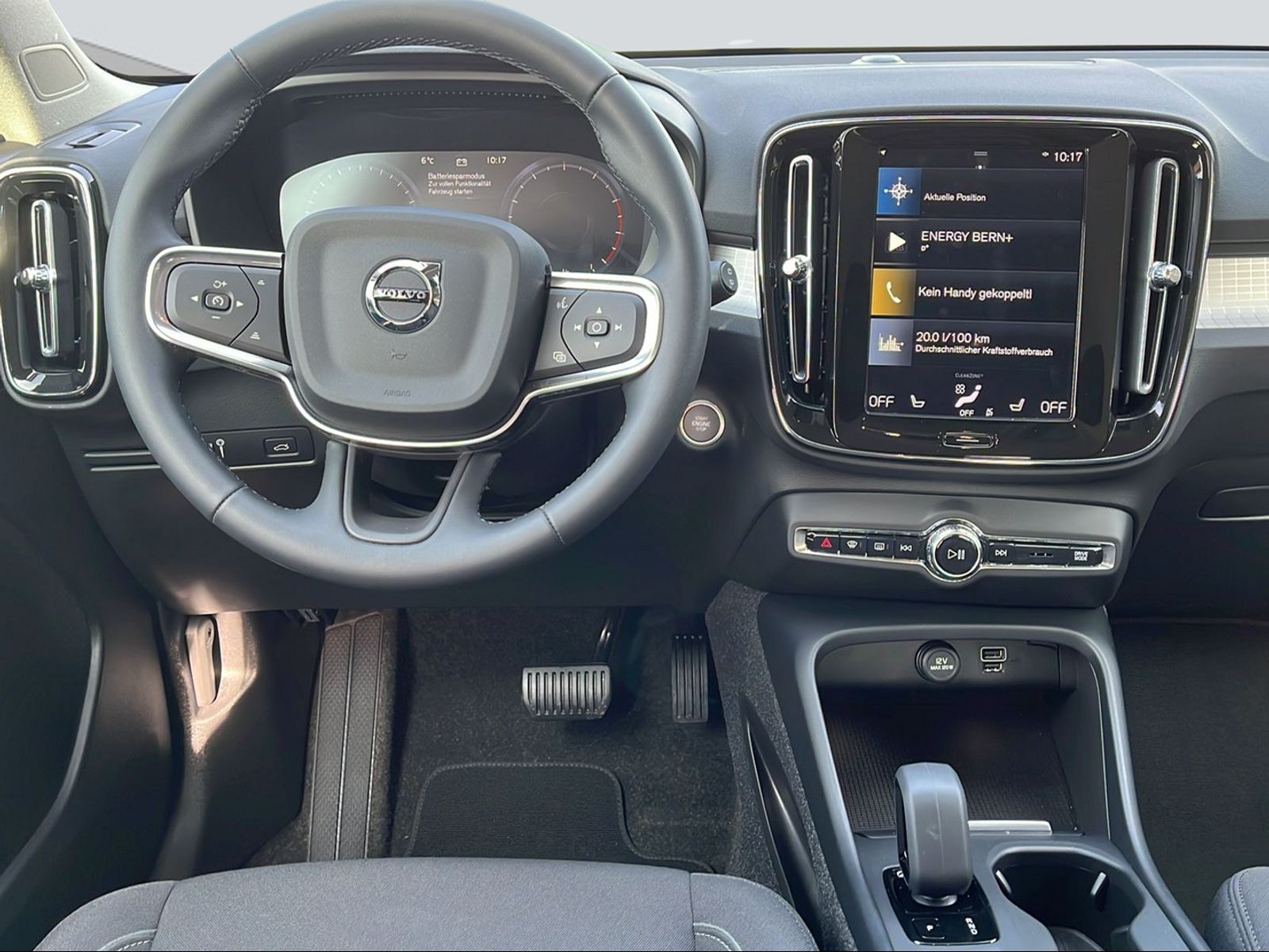 VOLVO XC40 2.0 B4 MH Momentum-image-12