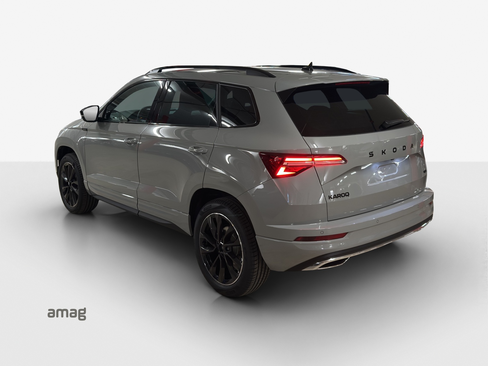 SKODA Karoq 2.0 TSI SportLine 4x4 DSG-image-2