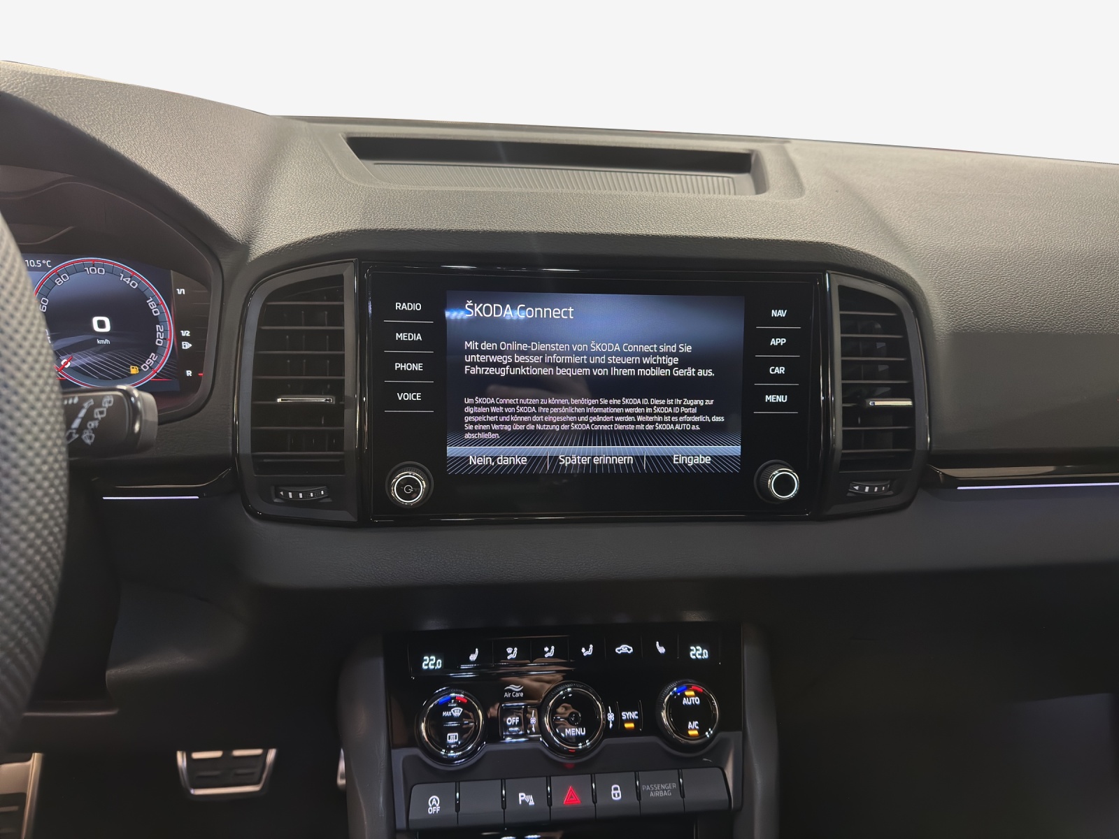 SKODA Karoq 2.0 TSI SportLine 4x4 DSG-image-9