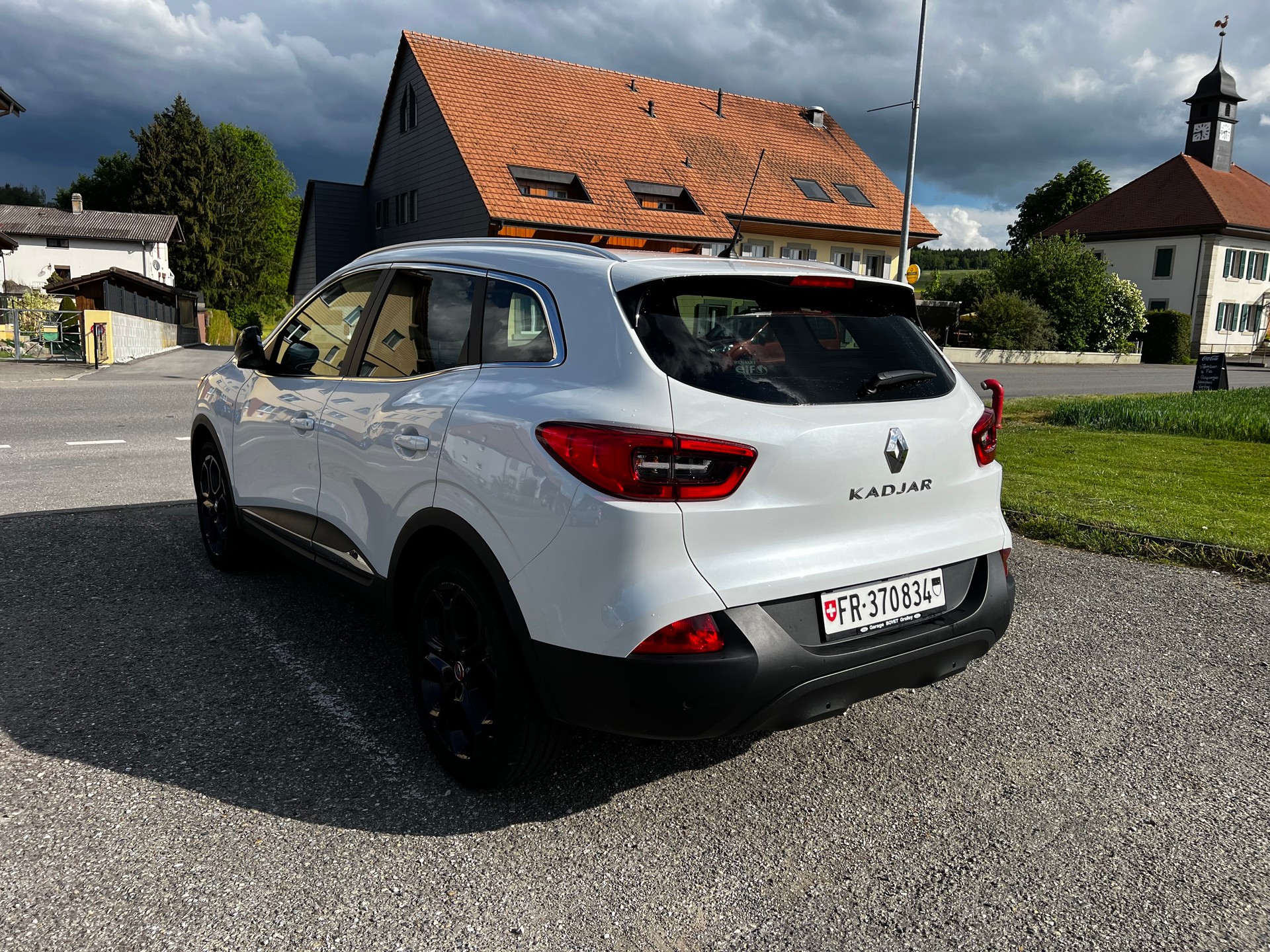 RENAULT Kadjar 1.2 16V Turbo Swiss Edition EDC-image-1