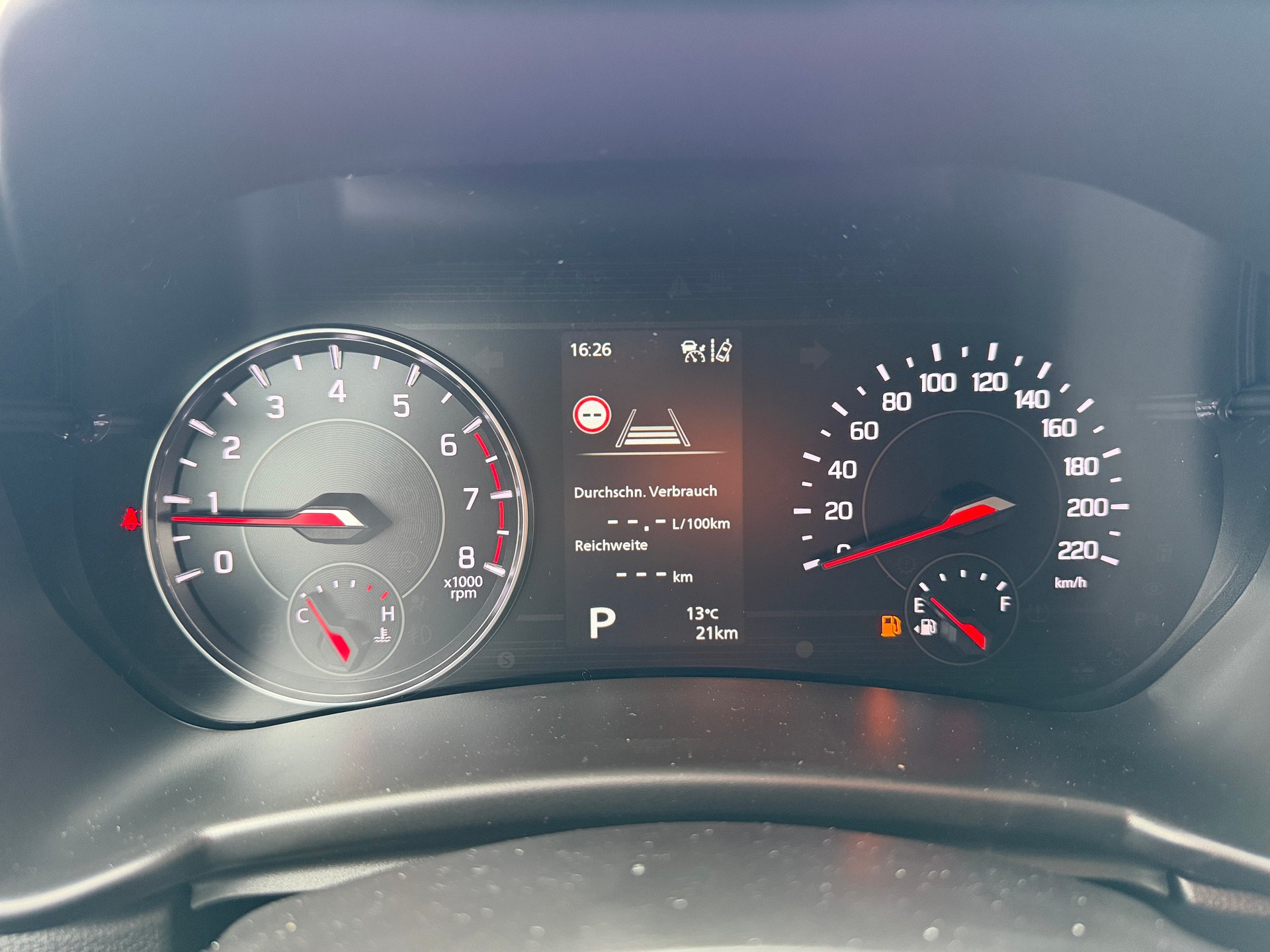 SUZUKI Swift 1.2 Sakura Top Hybrid CVT-image-9