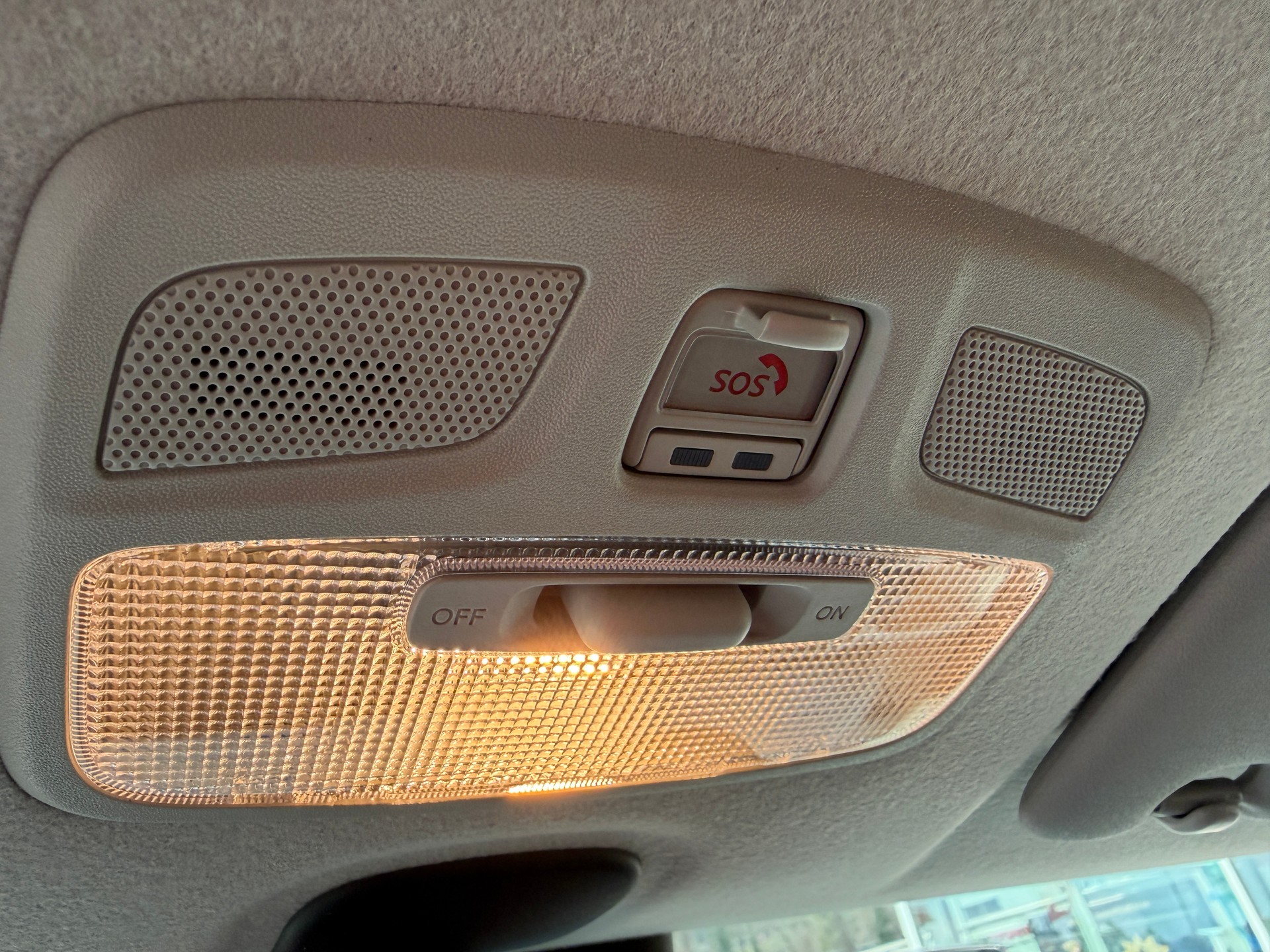 SUZUKI Swift 1.2 Sakura Top Hybrid CVT-image-18