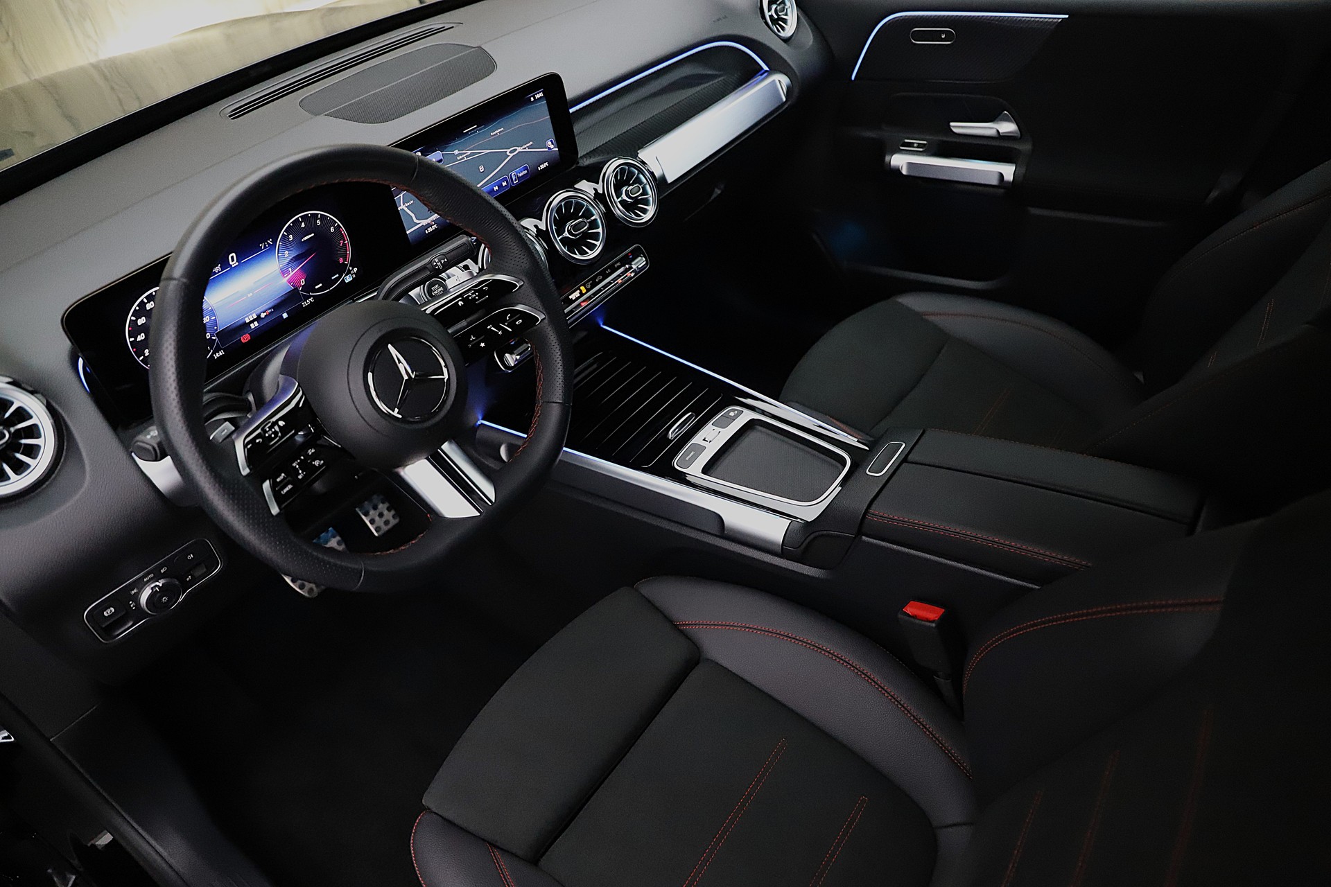 MERCEDES-BENZ GLB 250 4Matic 8G-Tronic AMG Line Advance Plus mit 7 Sitze-image-4