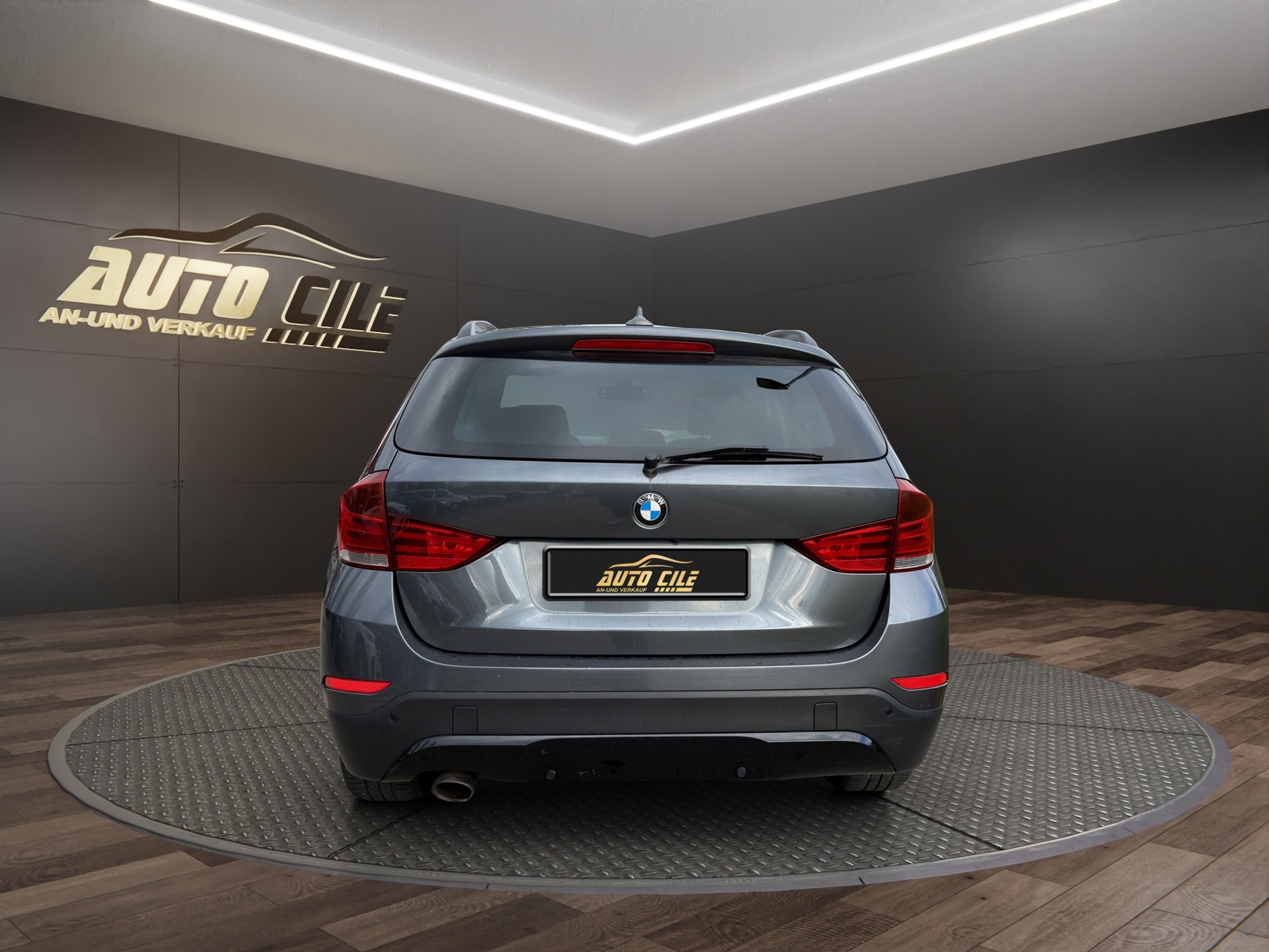 BMW X1 xDrive 25d Sport Line Steptronic-image-6