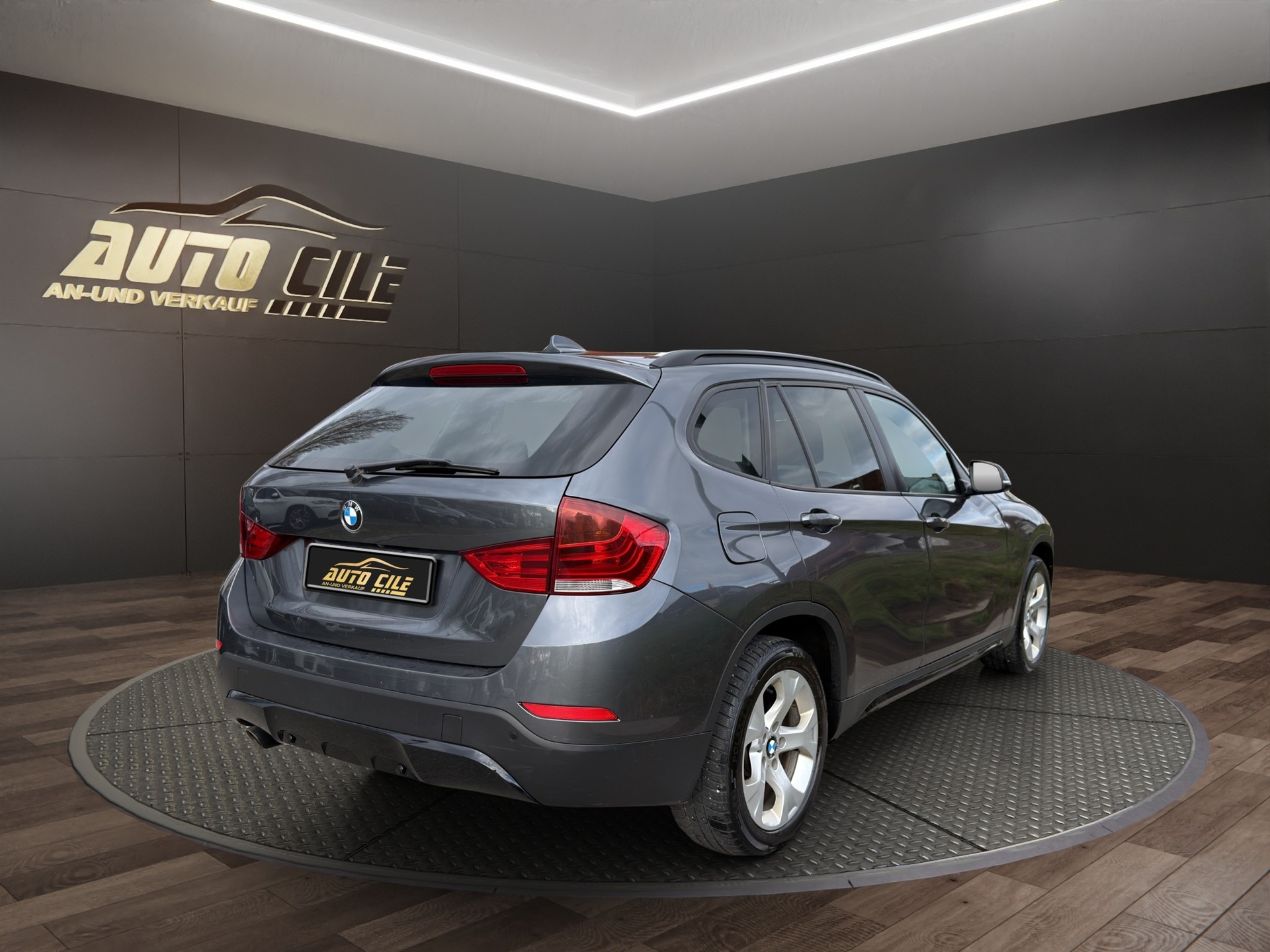 BMW X1 xDrive 25d Sport Line Steptronic-image-7