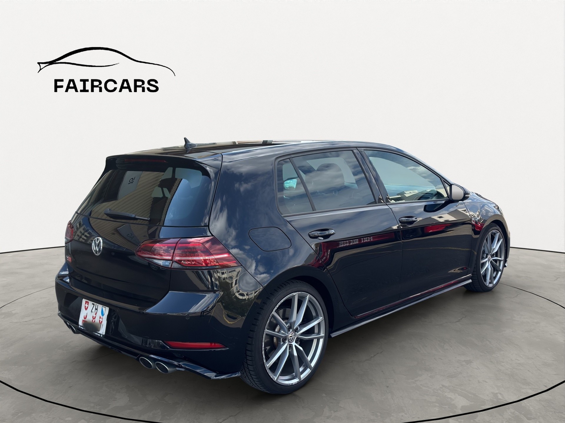 VW Golf 2.0 TSI R 4Motion DSG-image-5