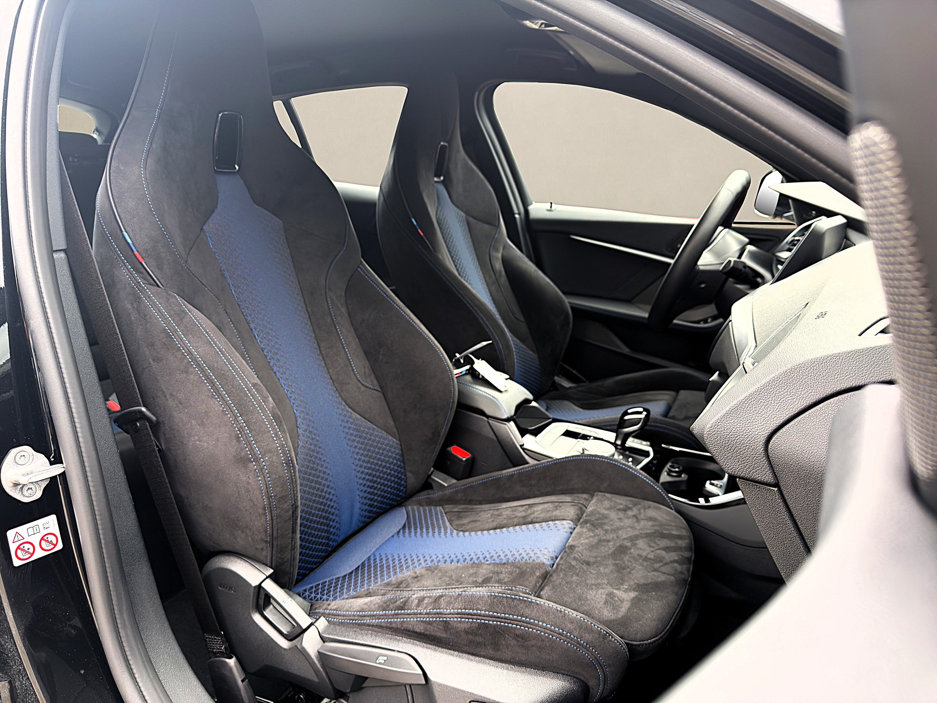 BMW 118i * M Sport * Steptronic-image-9