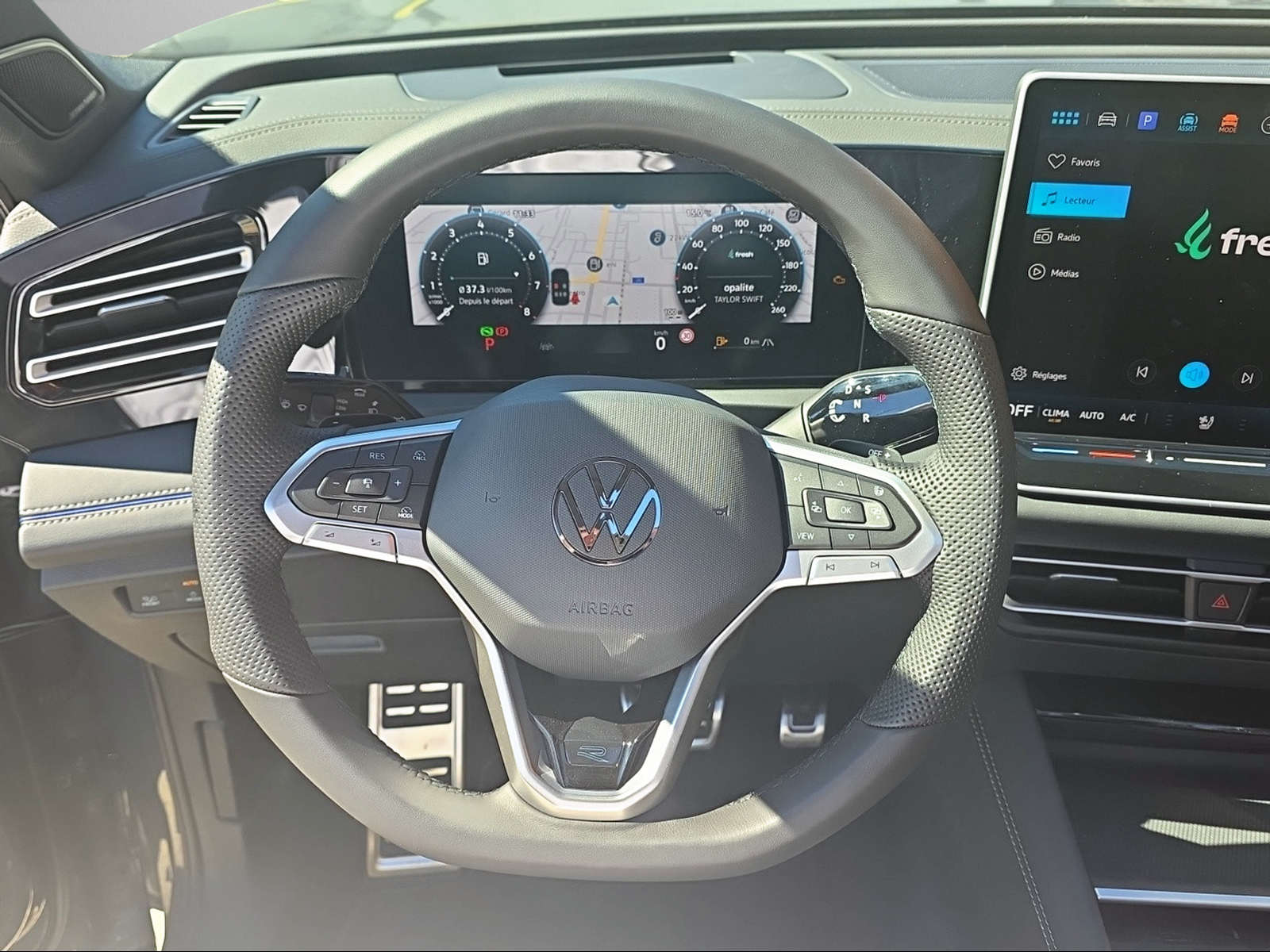VW Tiguan 2.0 TSI DSG R-Line 4Motion-image-7