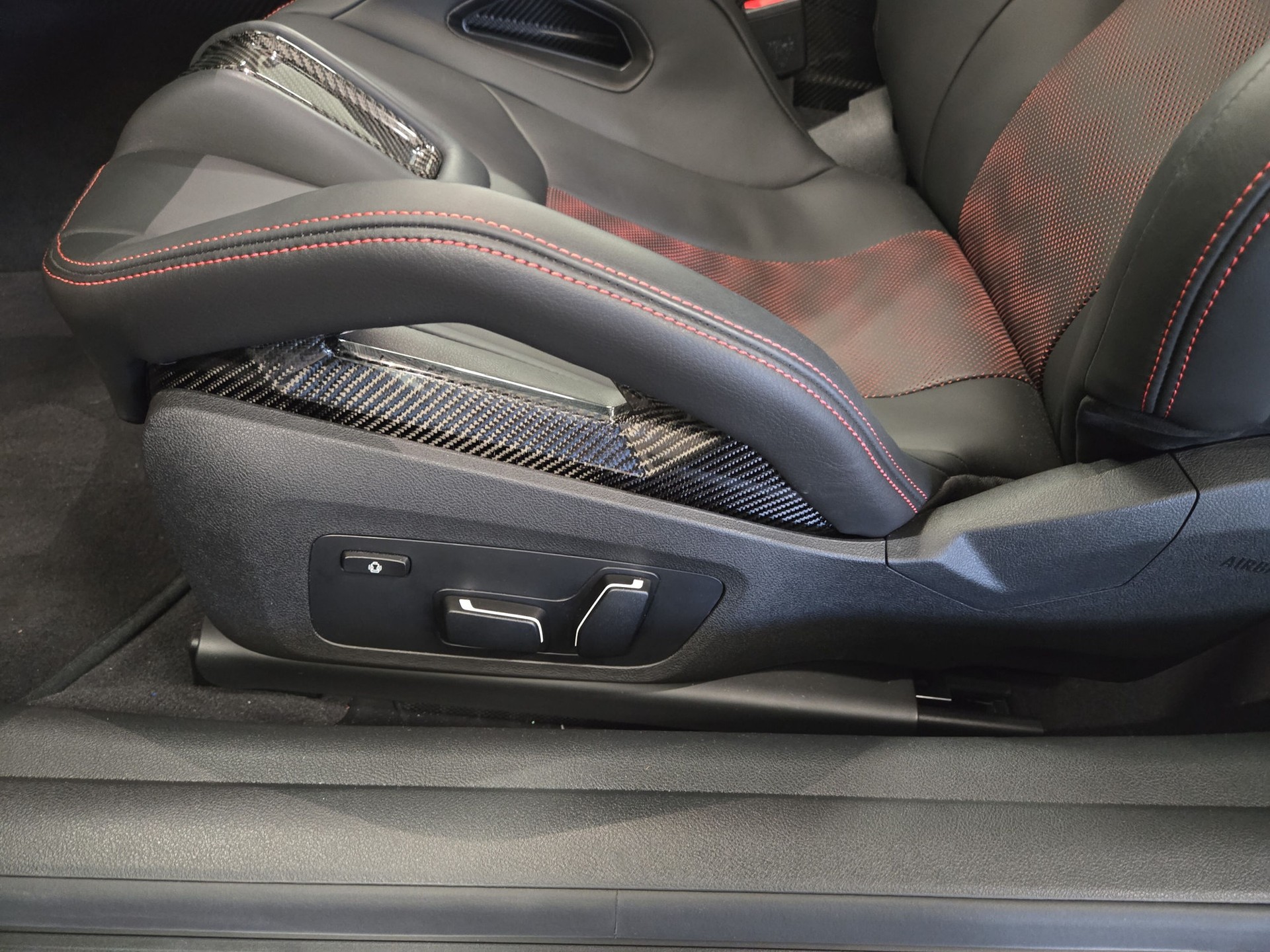 BMW M4 CS Coupé-image-22