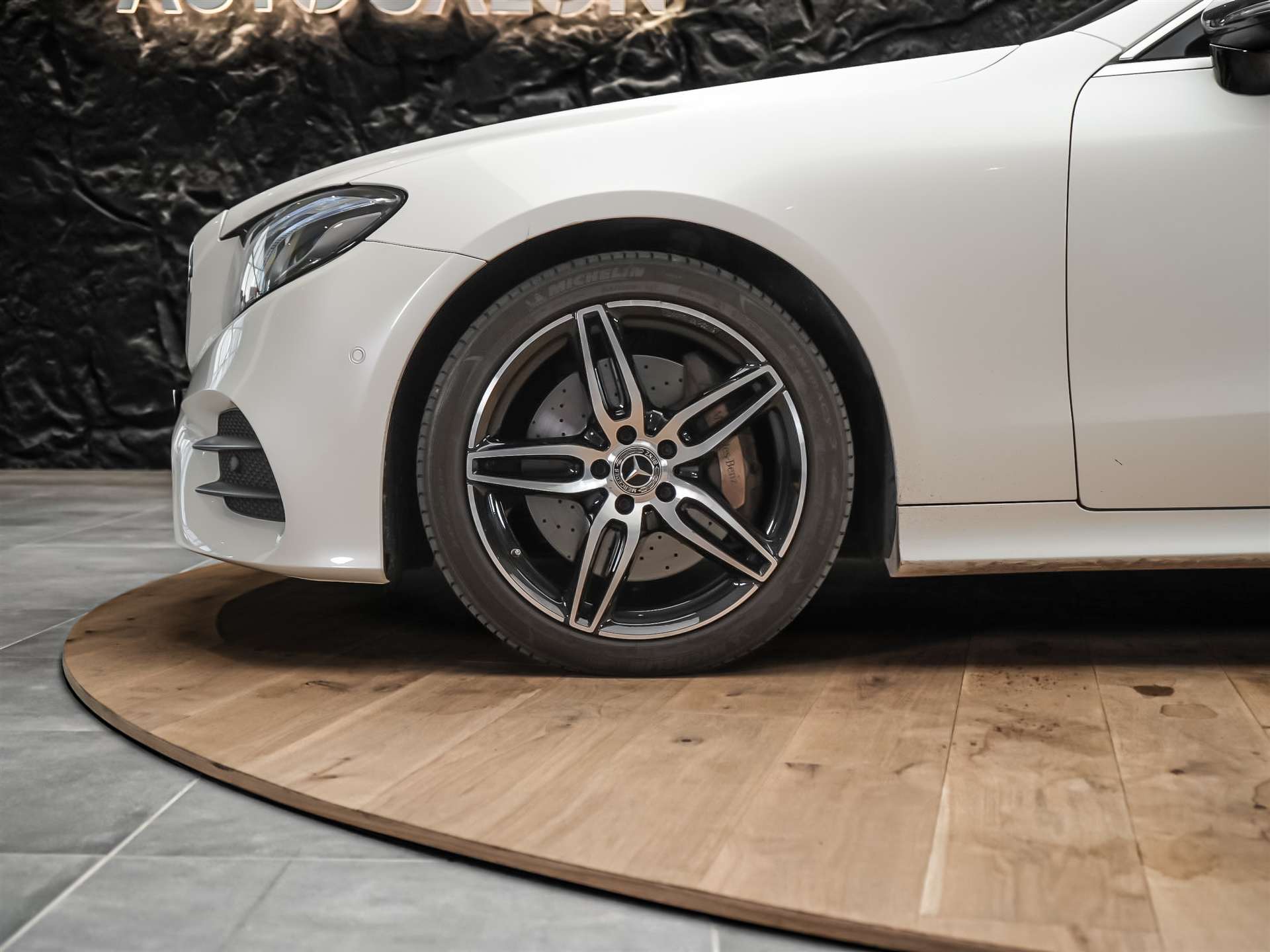 MERCEDES-BENZ E 400 Cabriolet AMG Line 4 Matic 9G-Tronic *Sitzkühlung*Burmester*Head-Up*-image-21