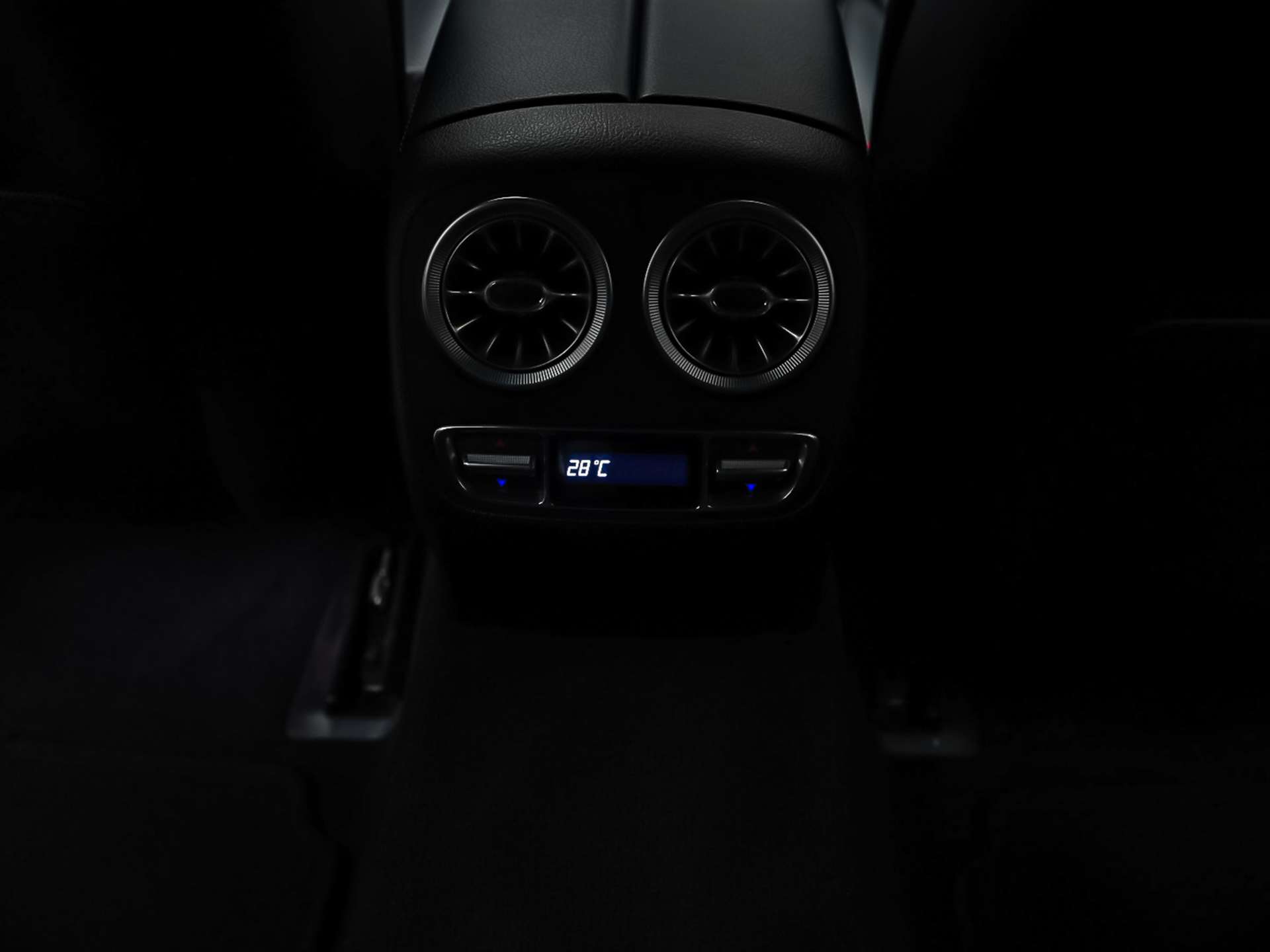 MERCEDES-BENZ E 400 Cabriolet AMG Line 4 Matic 9G-Tronic *Sitzkühlung*Burmester*Head-Up*-image-19
