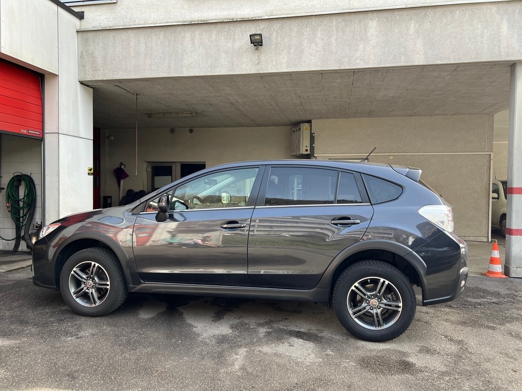 SUBARU XV 2.0 Swiss Two AWD CVT-image-2