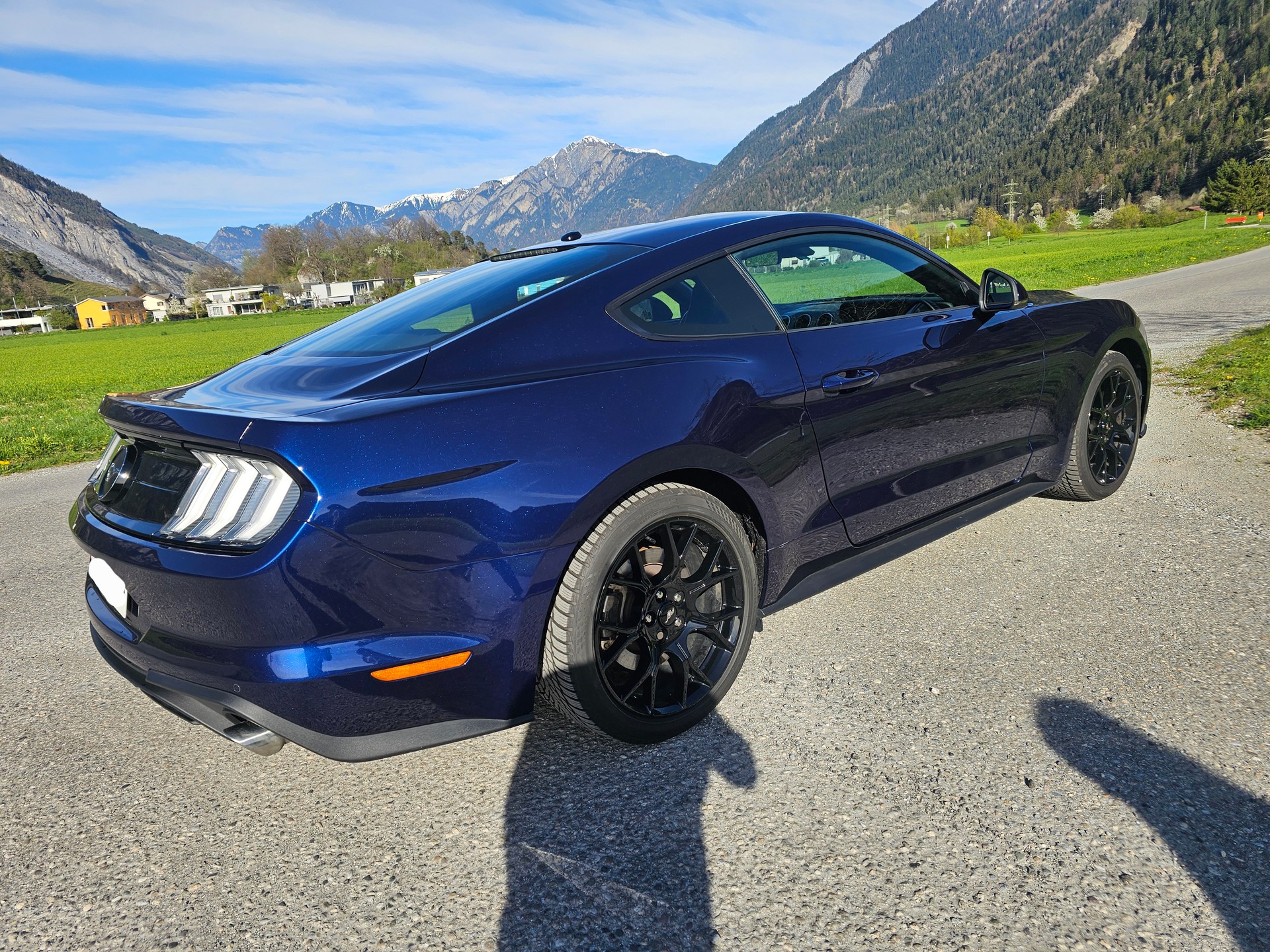 FORD Mustang Fastback 2.3 Automat-image-2