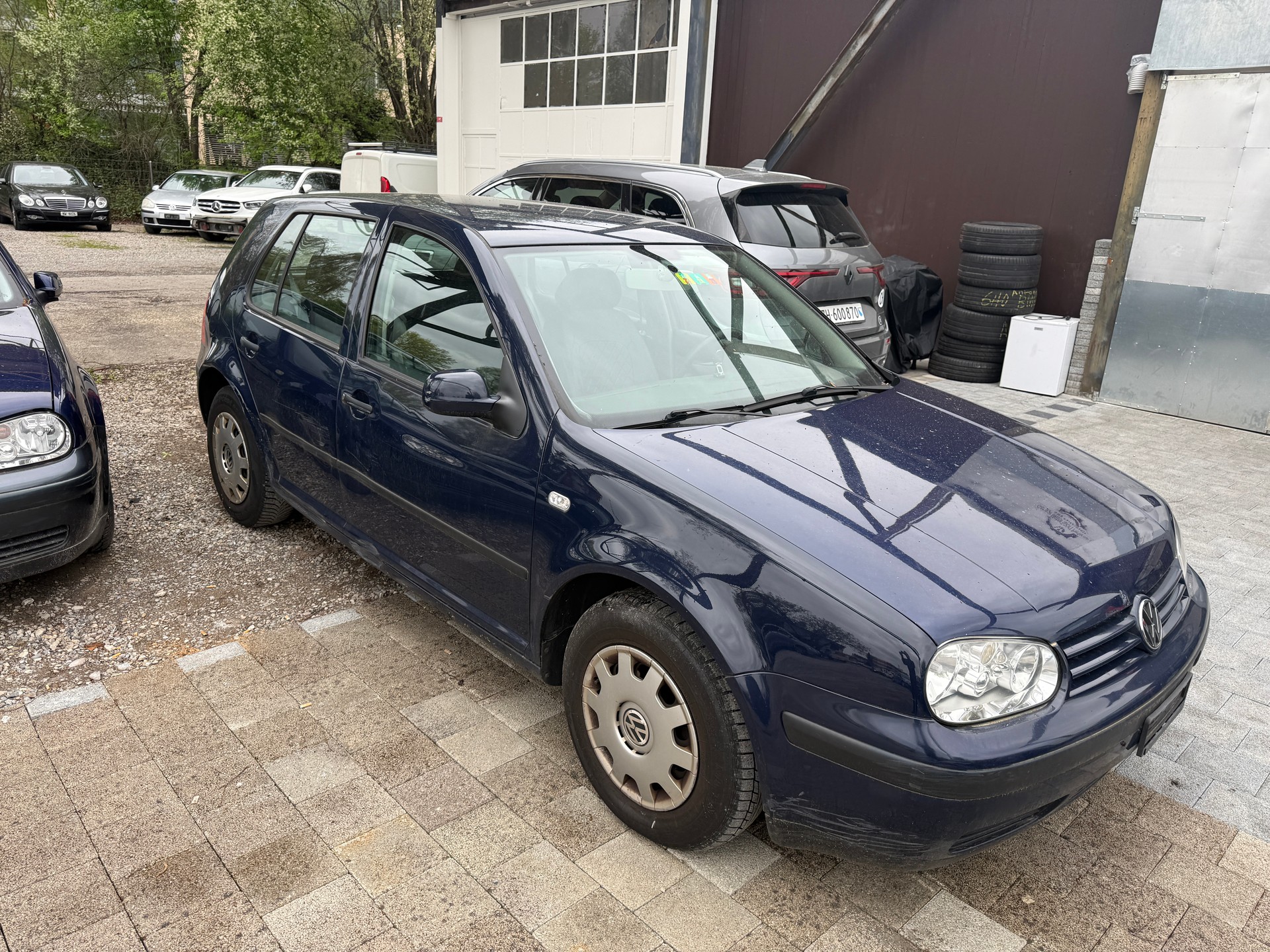VW Golf 1.6 Comfortline Automatic-image-1