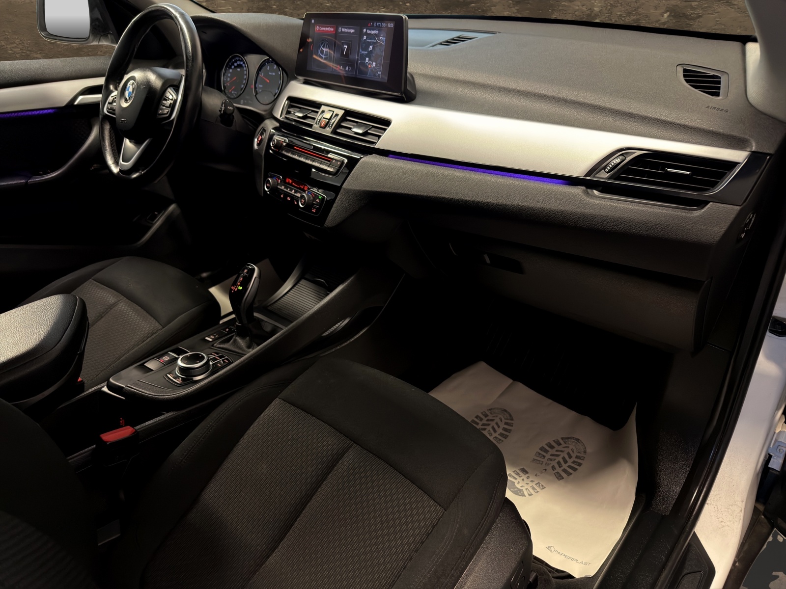 BMW X1 xDrive 18d Steptronic-image-14