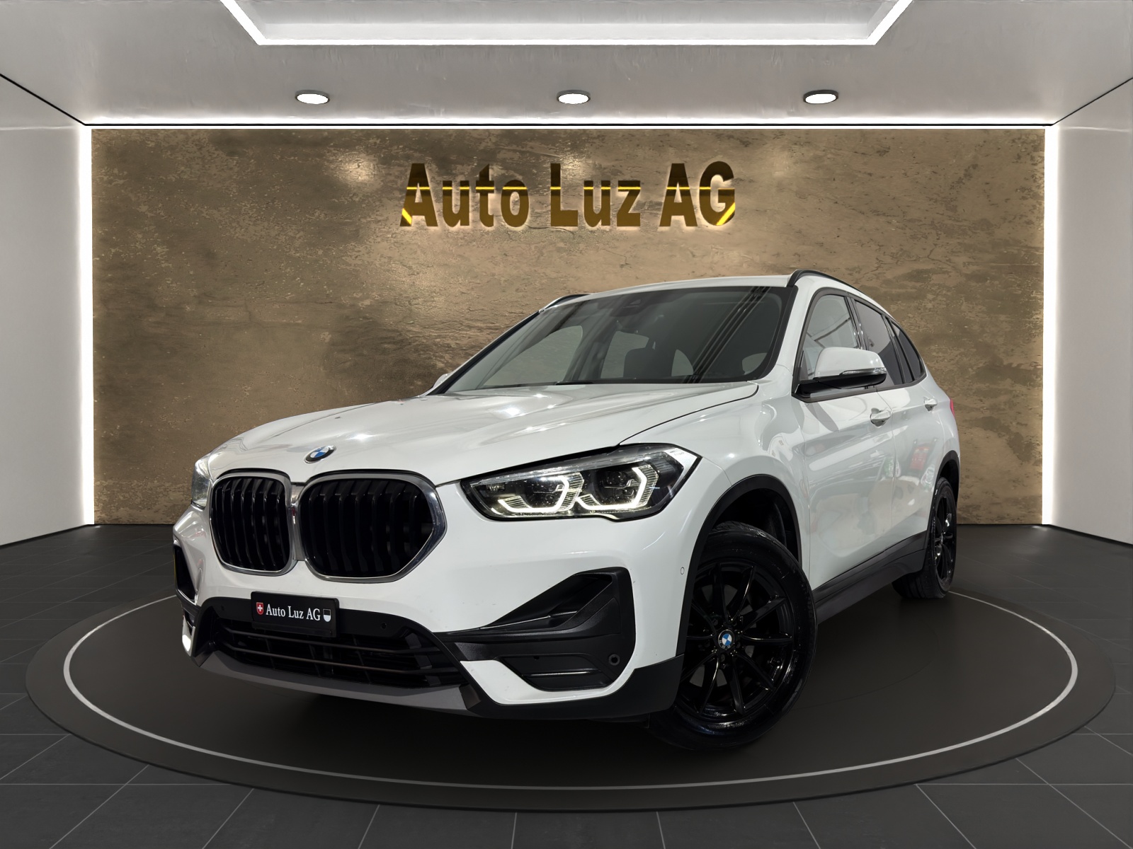 BMW X1 xDrive 18d Steptronic-image-0