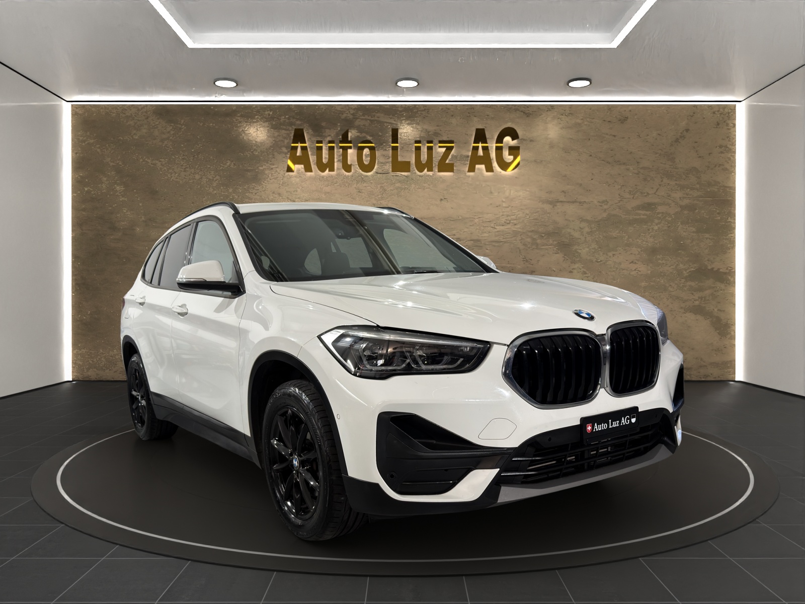 BMW X1 xDrive 18d Steptronic-image-6