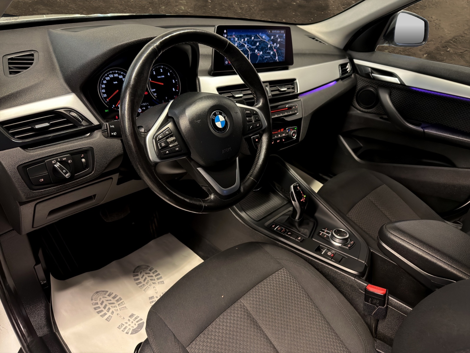 BMW X1 xDrive 18d Steptronic-image-7