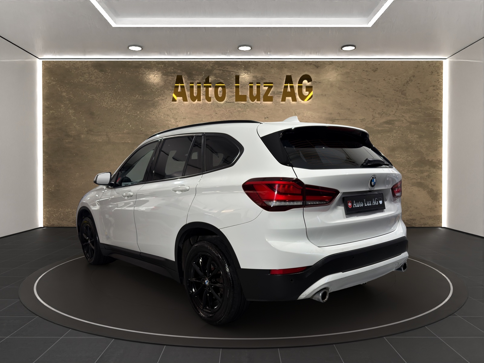 BMW X1 xDrive 18d Steptronic-image-4