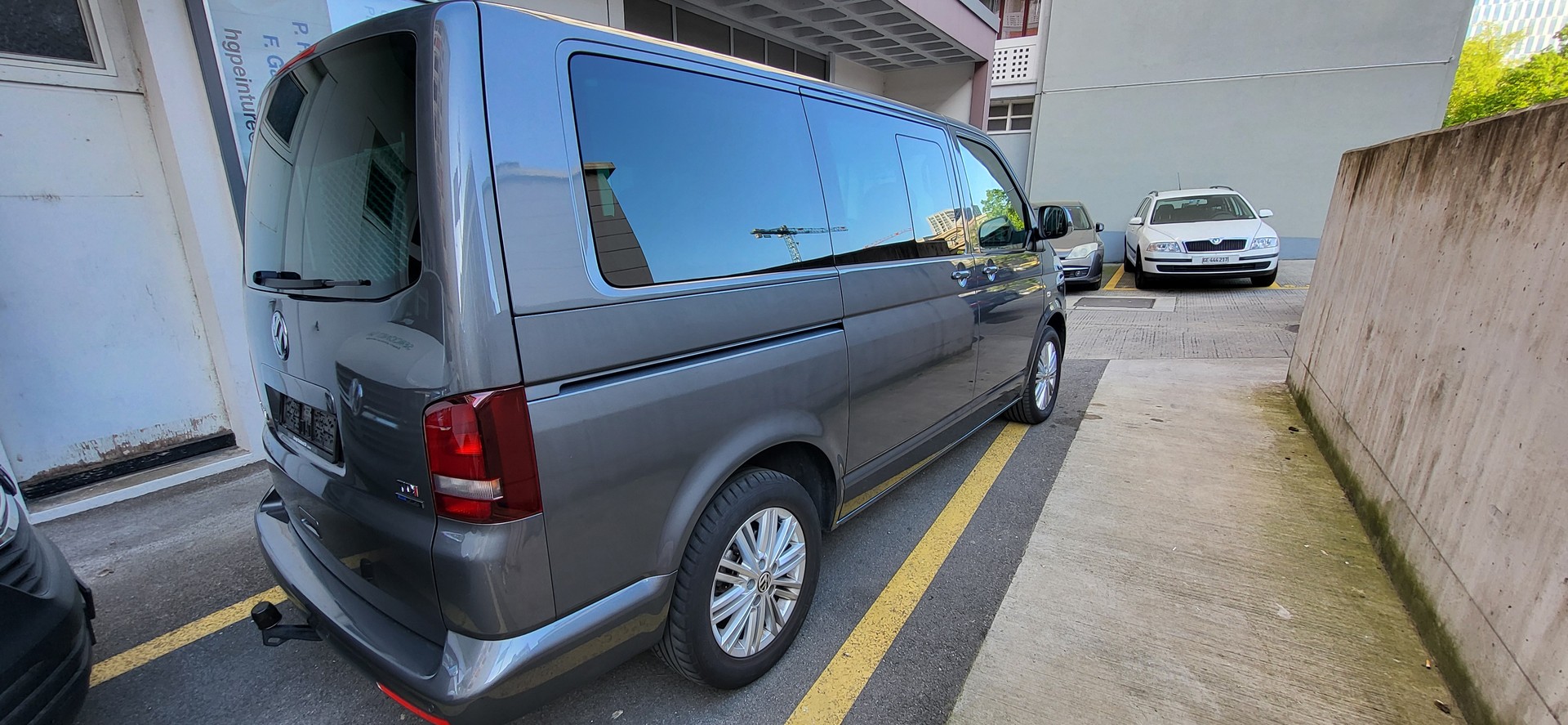 VW T5 Multivan 2.0 TDI CR Comfortline Cup DSG-image-3