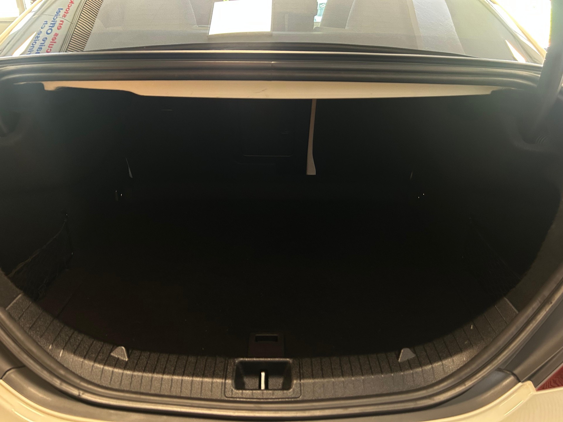 MERCEDES-BENZ CLA 200 Urban-image-17