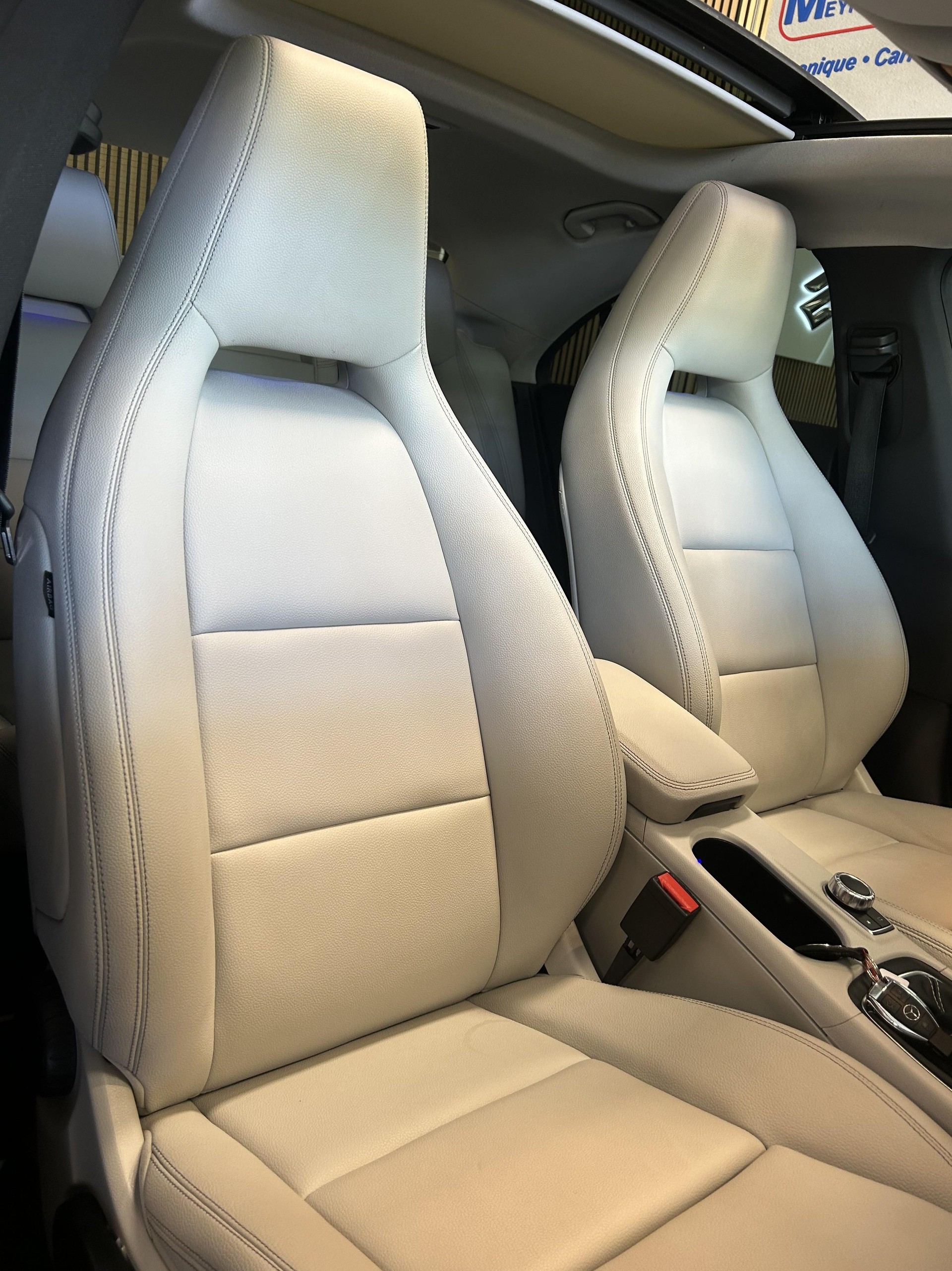 MERCEDES-BENZ CLA 200 Urban-image-14