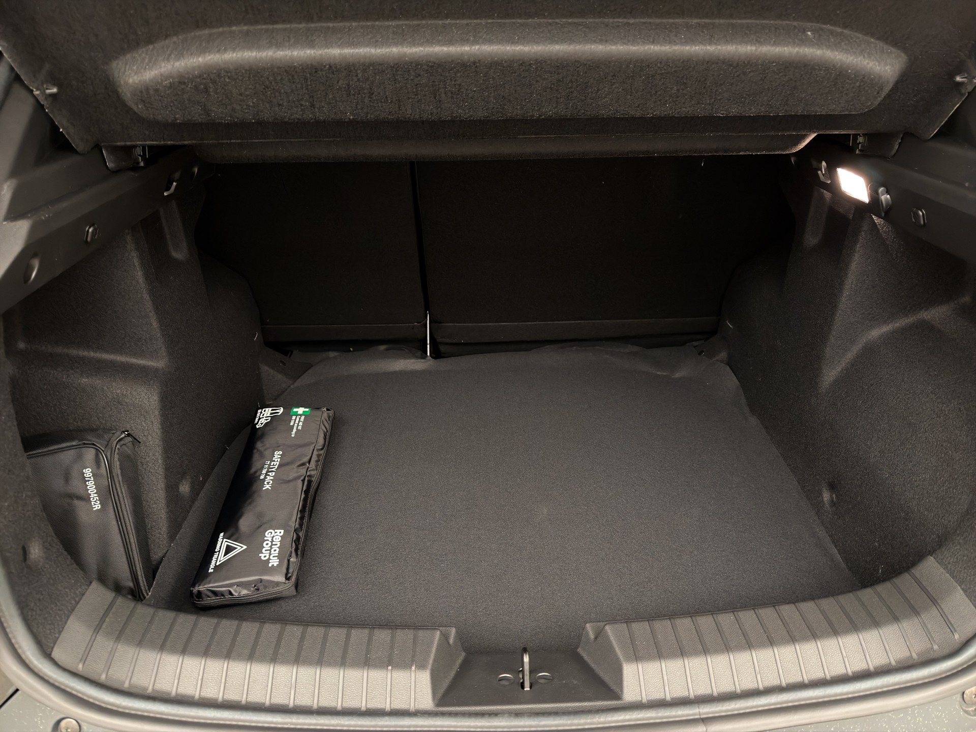 DACIA Duster 1.8 Hybrid Journey-image-12