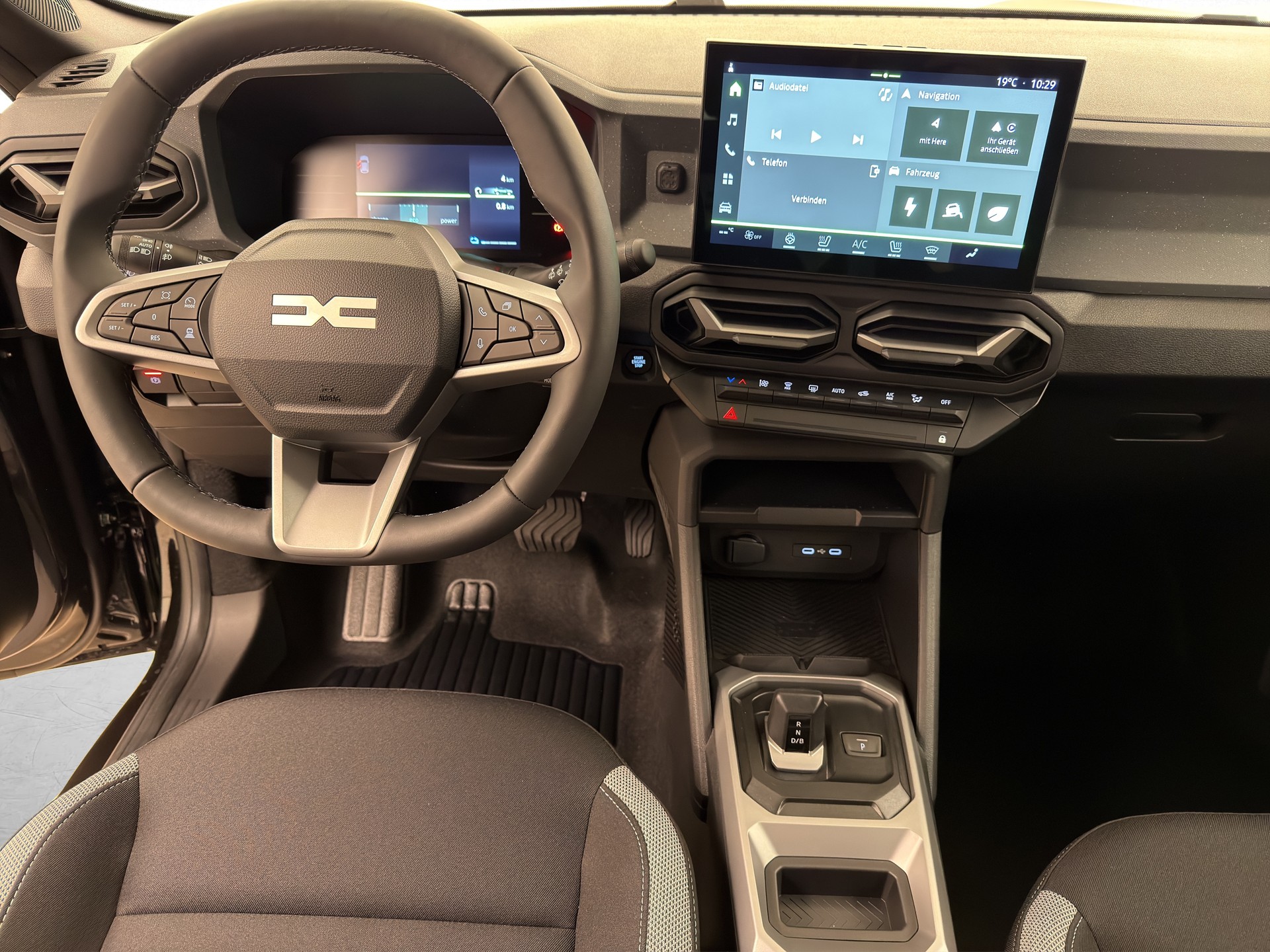 DACIA Duster 1.8 Hybrid Journey-image-8