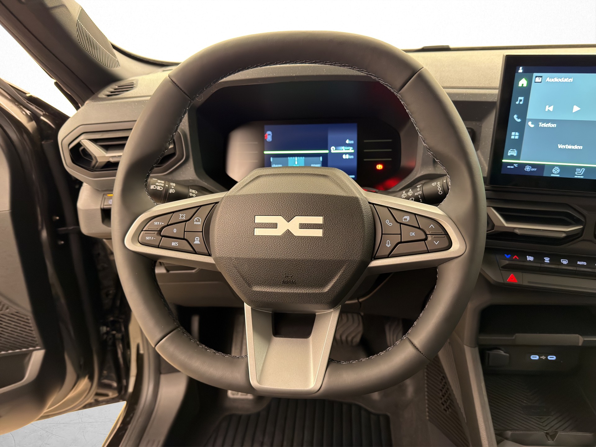 DACIA Duster 1.8 Hybrid Journey-image-7