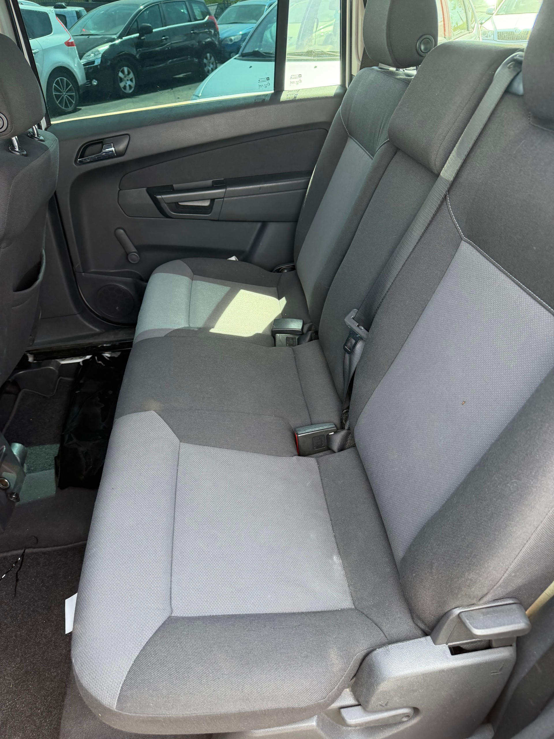 OPEL Zafira 1.9 CDTI Cosmo Automatic-image-6
