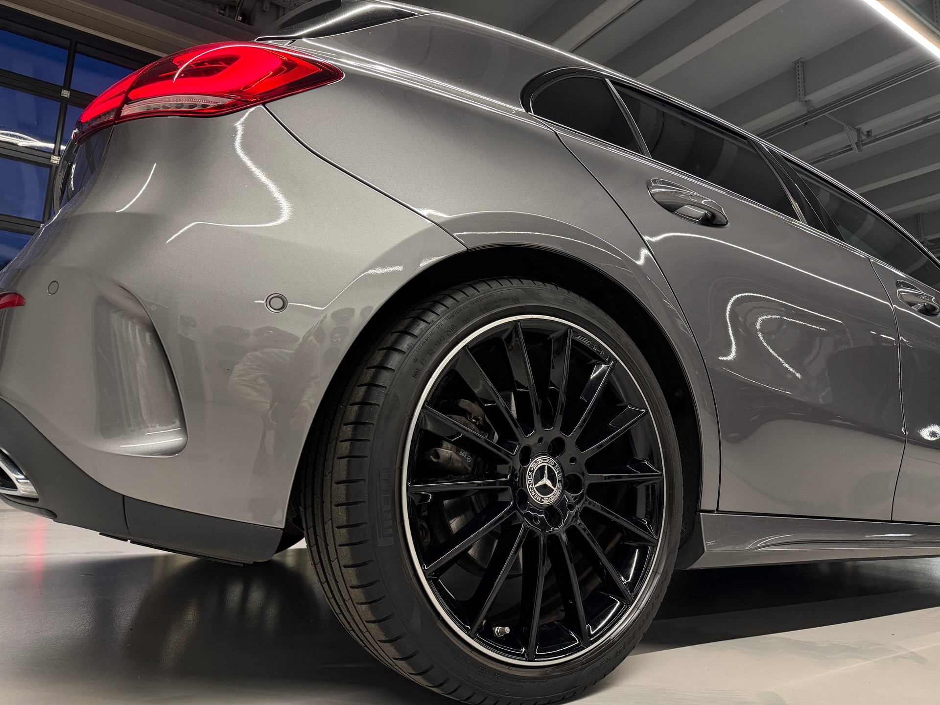 MERCEDES-BENZ A 250 AMG Line 4m *CH-Auto*Top Ausstattung*360°Kamera*Head-up*lückenlose Servicehistorie*-image-29