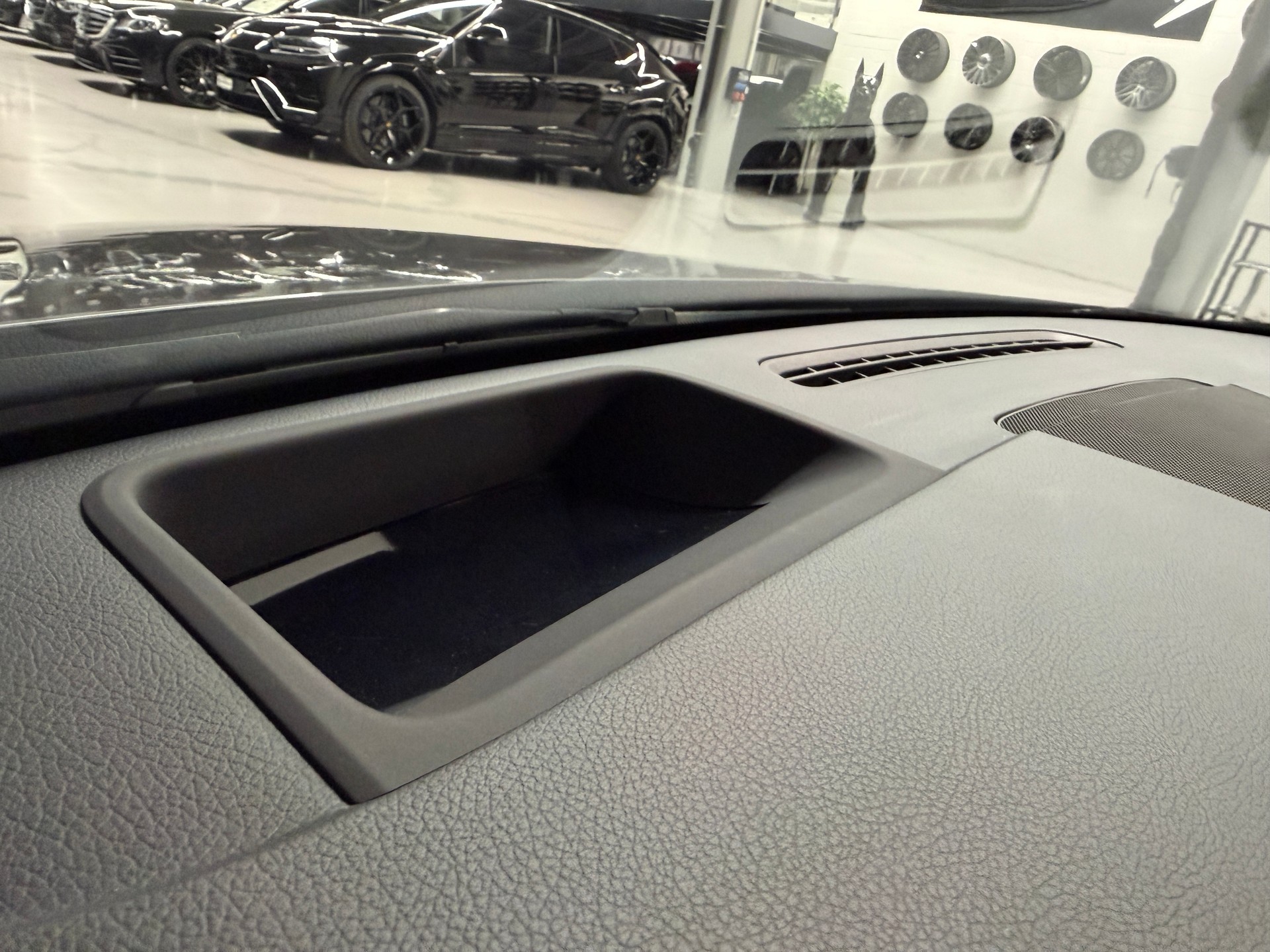 MERCEDES-BENZ A 250 AMG Line 4m *CH-Auto*Top Ausstattung*360°Kamera*Head-up*lückenlose Servicehistorie*-image-24