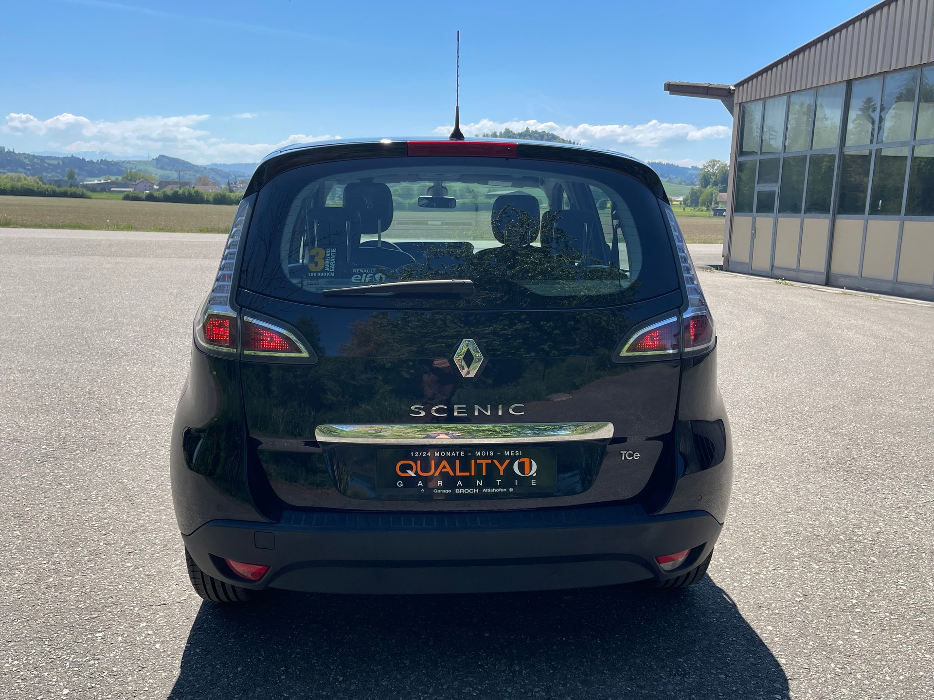 RENAULT Scénic 1.4 16V Turbo Bose-image-3