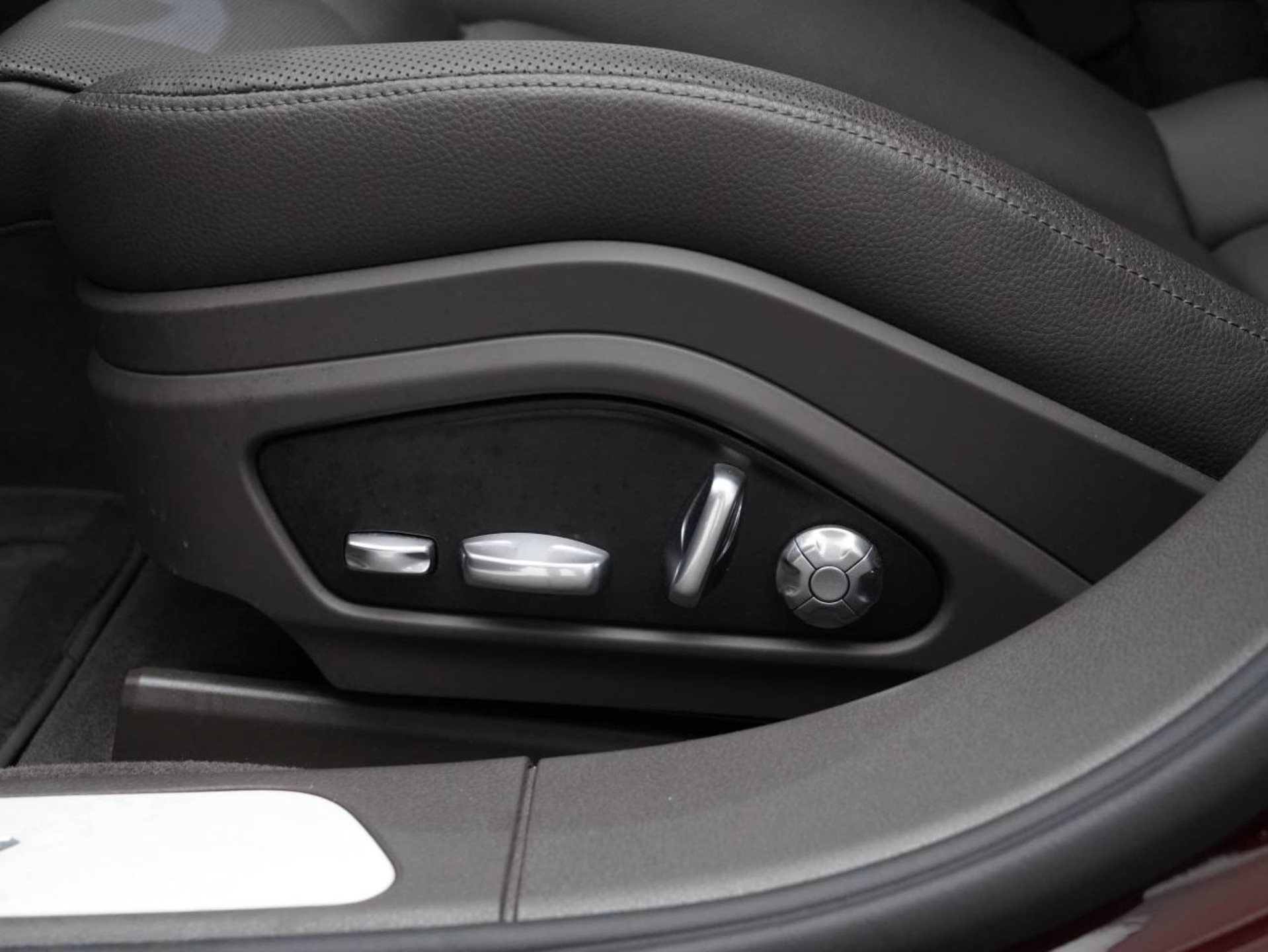 PORSCHE Panamera 4 E-Hybrid Sport Turismo-image-20