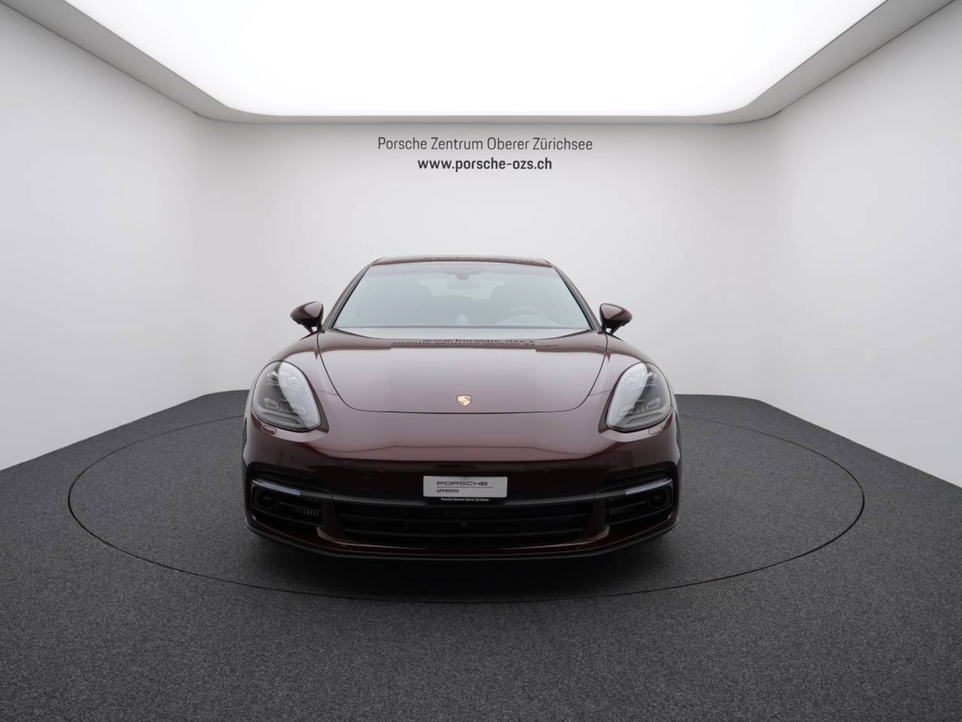PORSCHE Panamera 4 E-Hybrid Sport Turismo-image-9